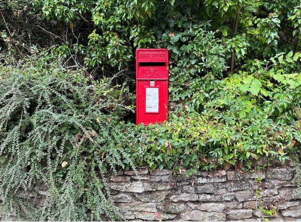 Cottage Lane, Stratford-upon-Avon, Queen Elizabeth II
