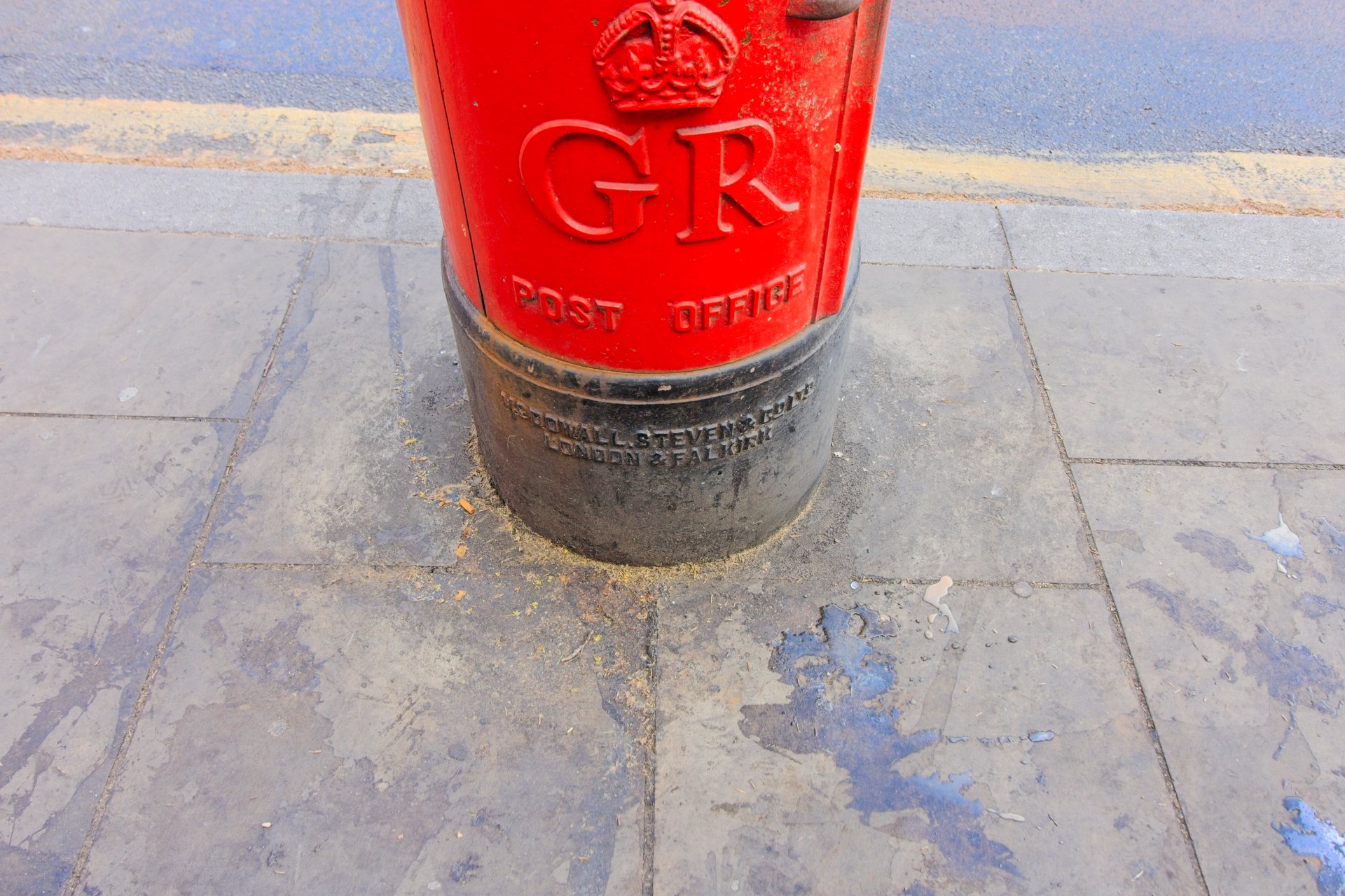 New Broadway, Greater London photo 2