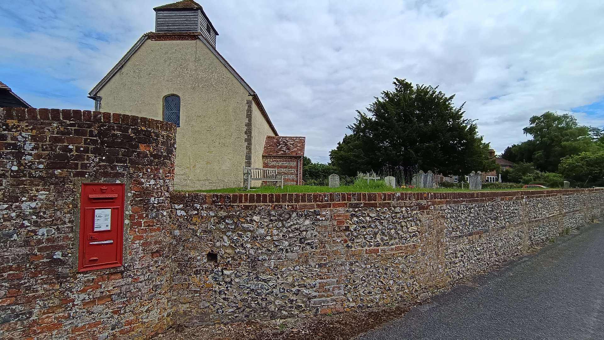 St Mary's Church, Tufton photo 2
