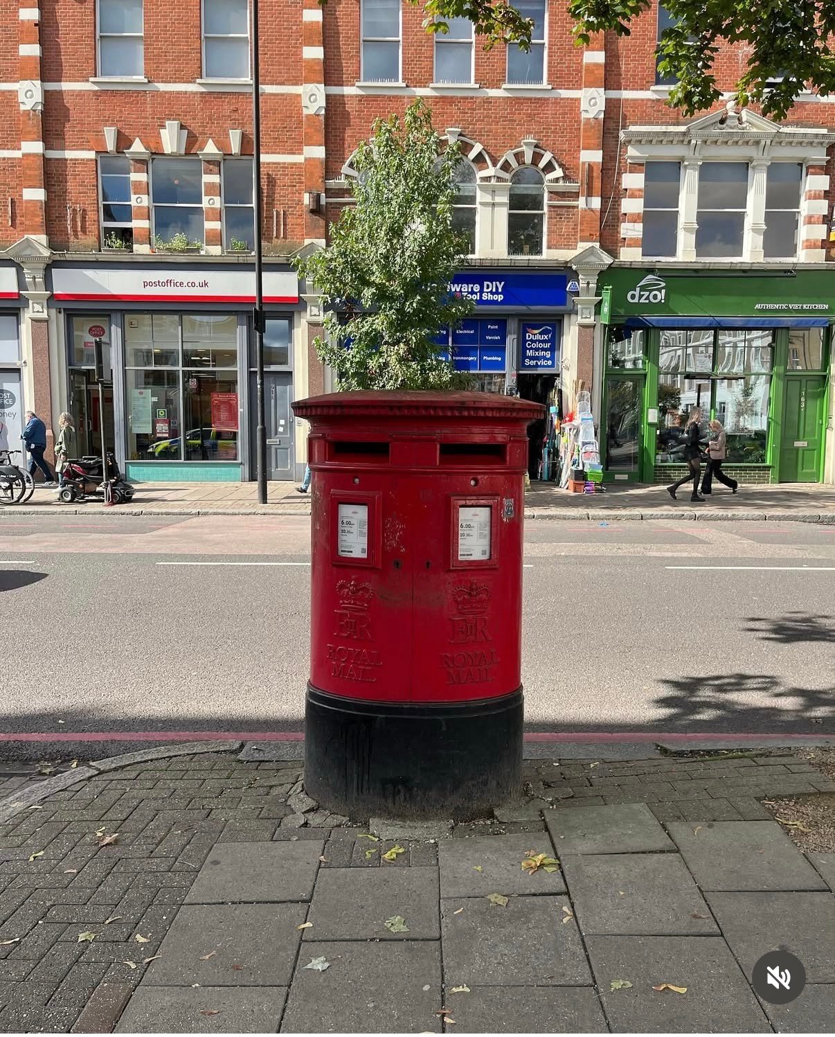 Upper Street, Greater London, Queen Elizabeth II