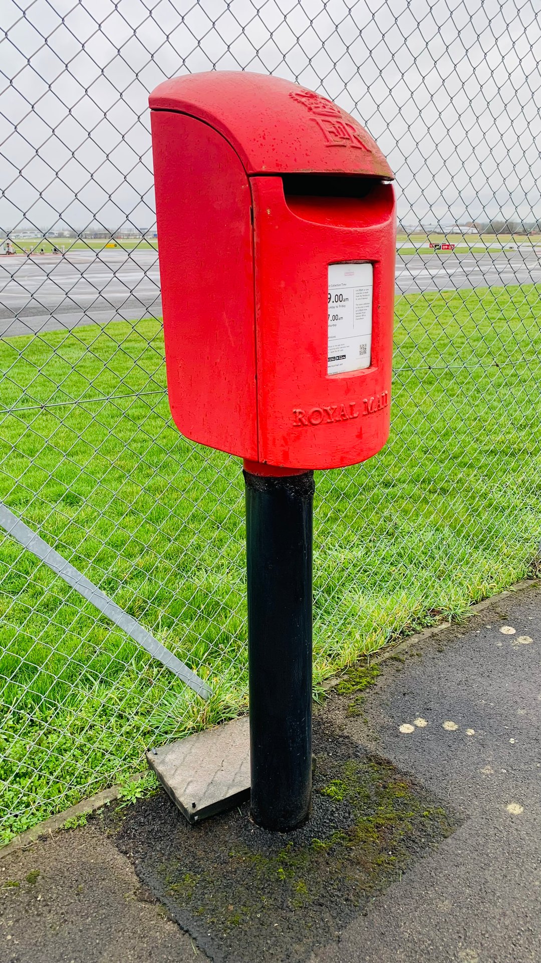 Gloucester Airport photo 3