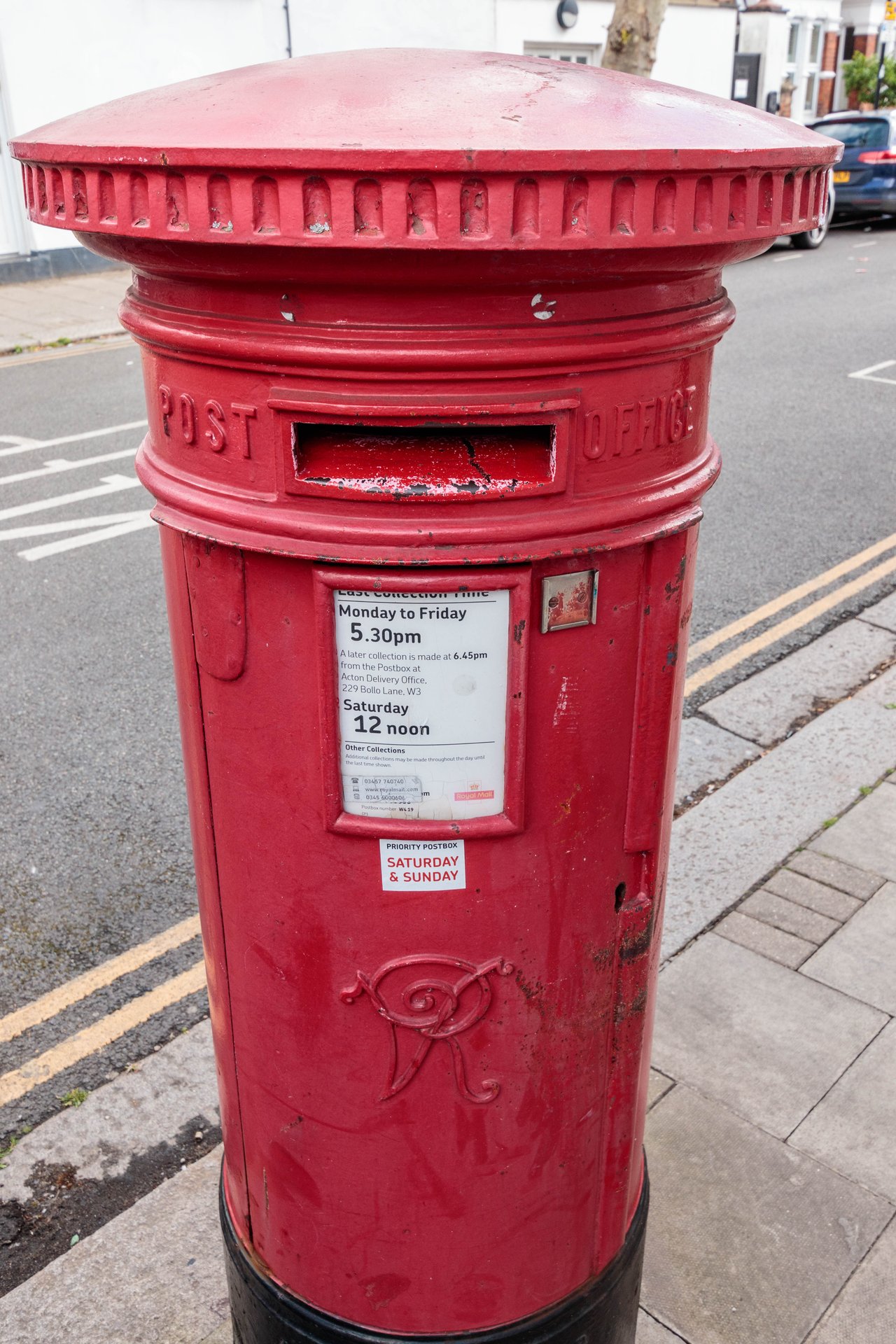 Thornton Avenue, Greater London photo 3