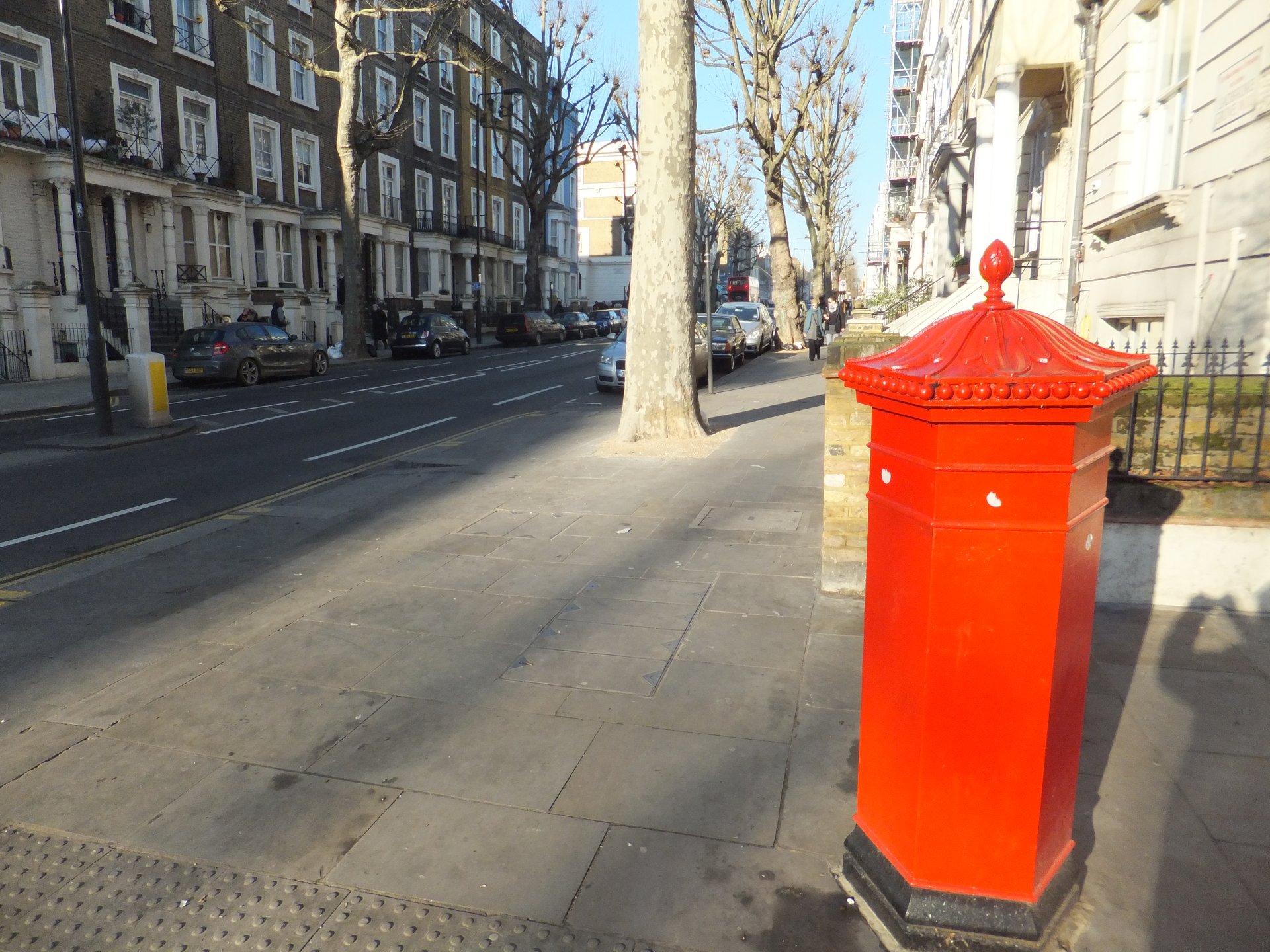 Oxford Gardens, Greater London photo 3