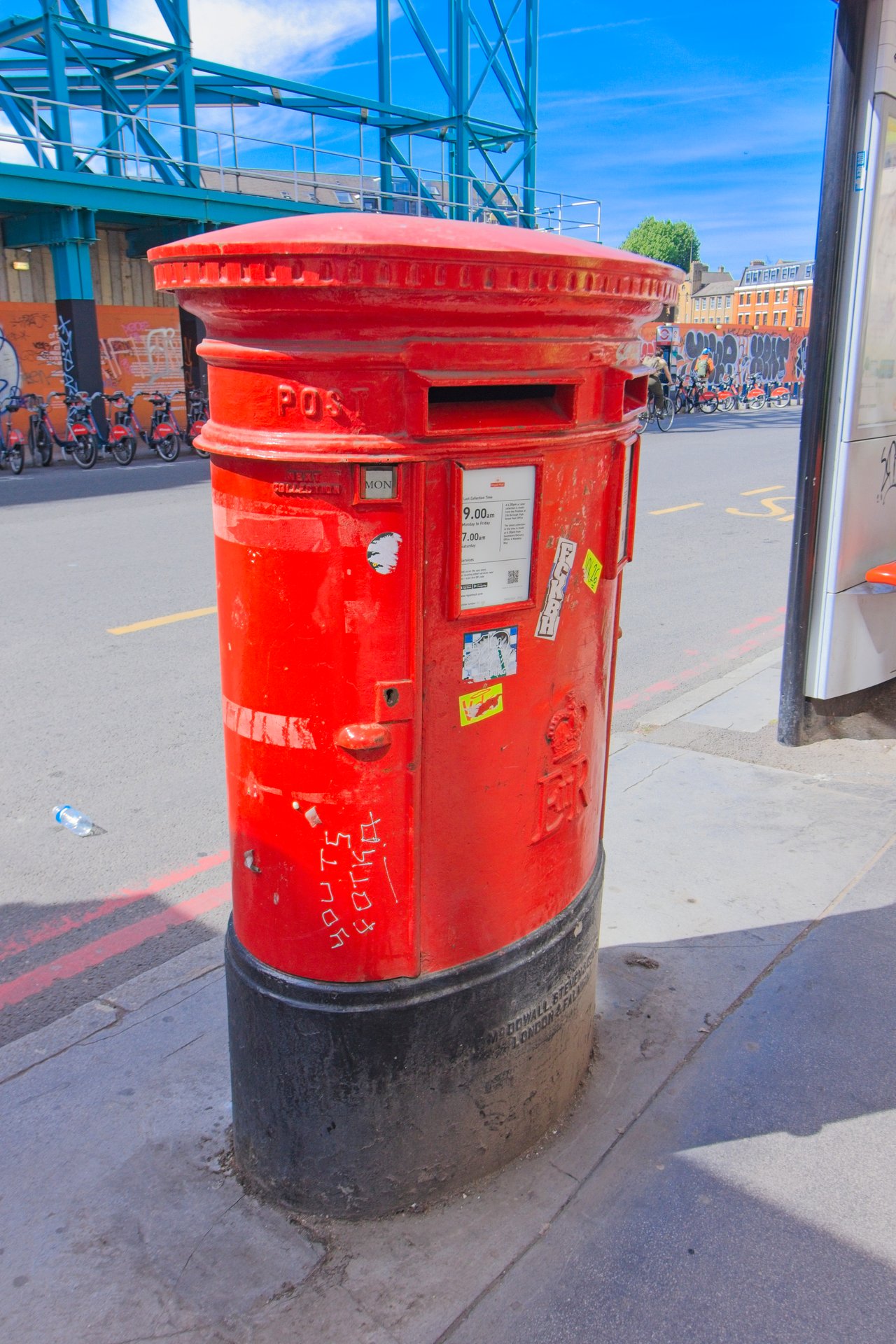Southwark Street, Greater London, Queen Elizabeth II