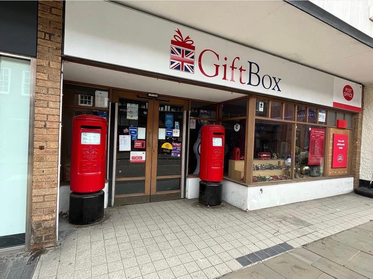 Henley Street, Stratford-upon-Avon, Queen Elizabeth II