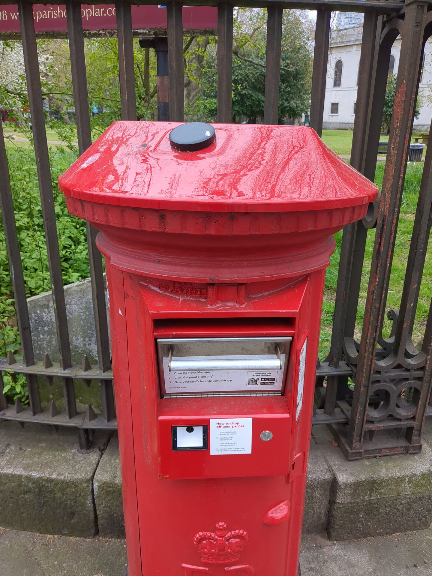 Newby Place, Poplar photo 2