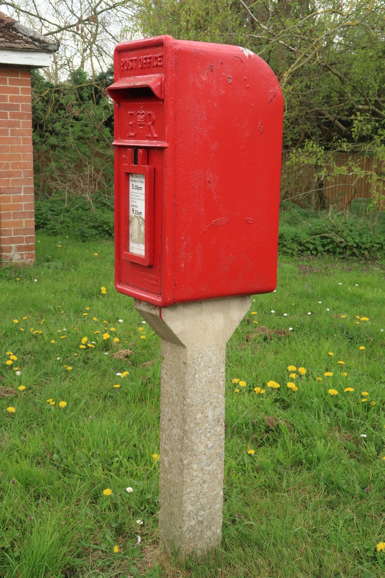 The Street, Parham, Queen Elizabeth II