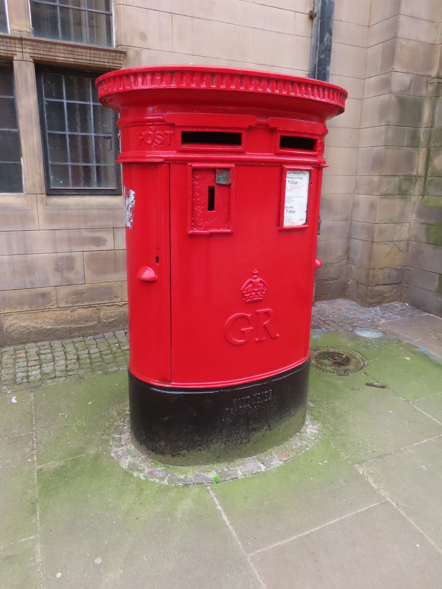 Postbox: Surrey Street, Sheffield, Sheffield, South Yorkshire