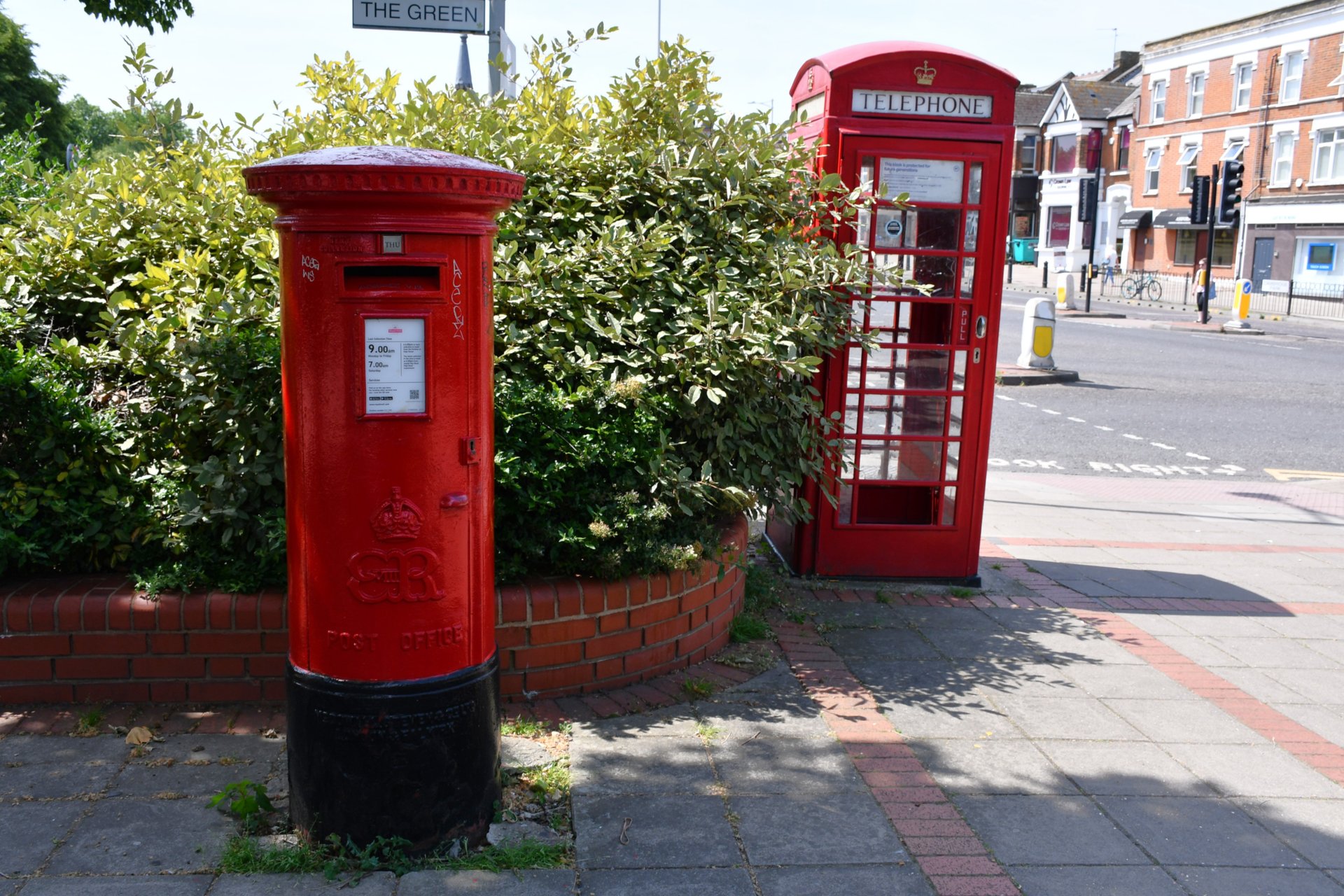 Eastern Avenue, Wanstead photo 5