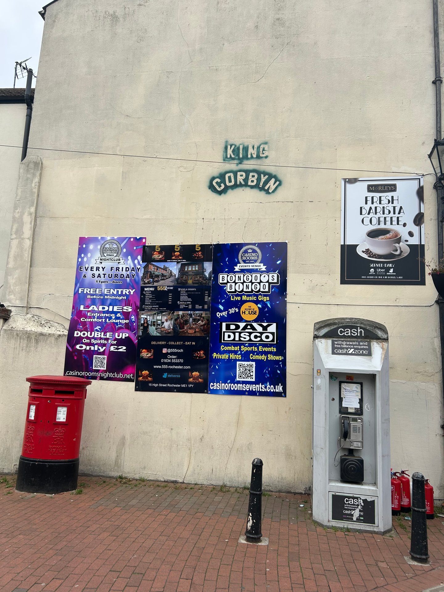 High Street, Rochester, Queen Elizabeth II