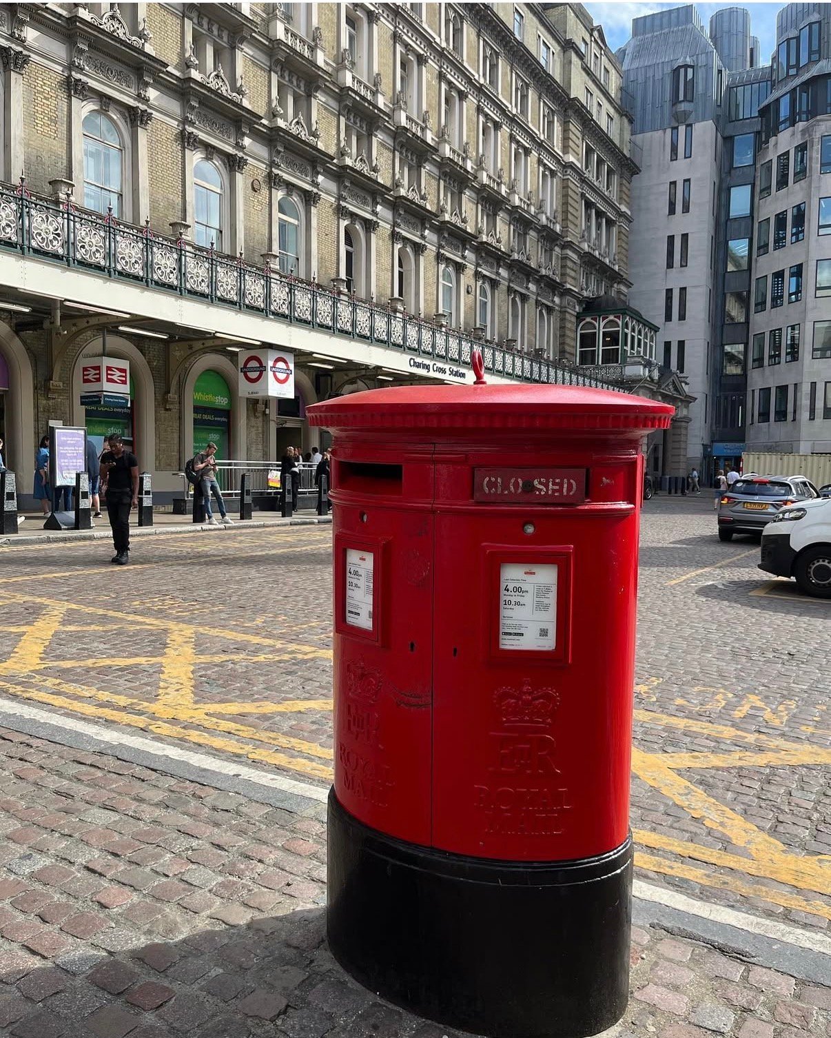 Strand, City of Westminster, Queen Elizabeth II