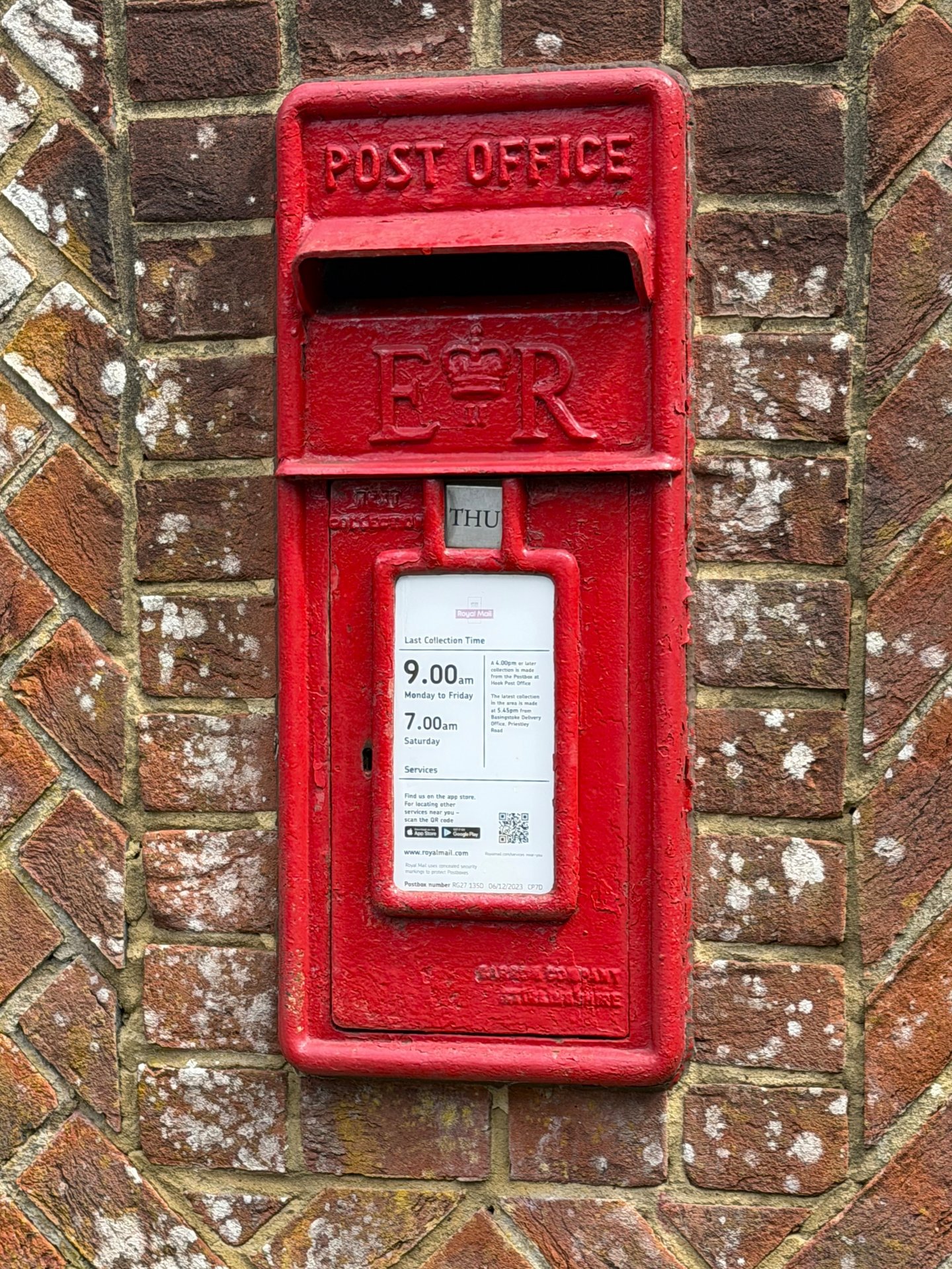Holly Bush Lane, Hook photo 2