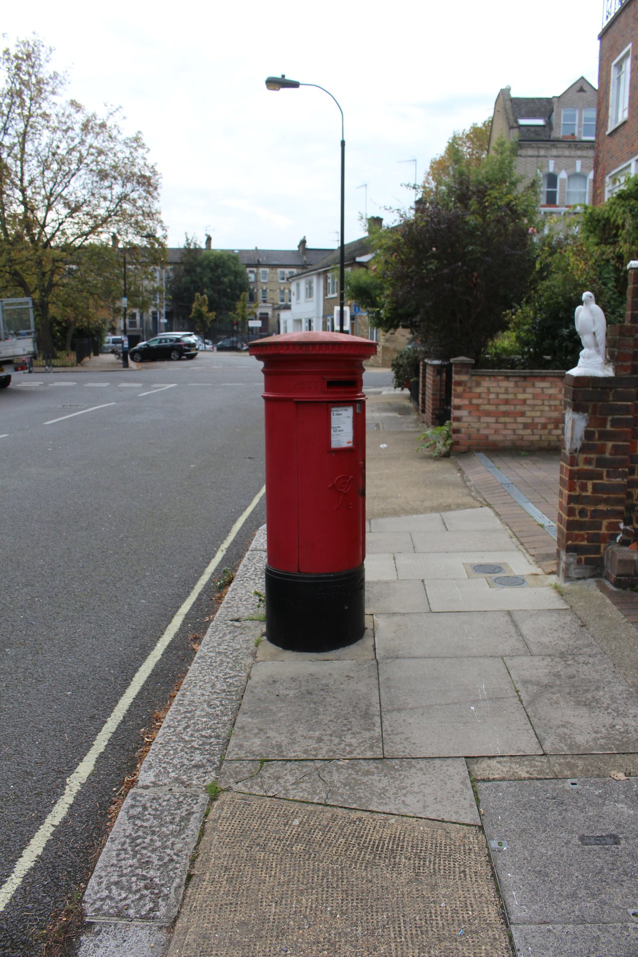 Trevanion Road, Greater London photo 2