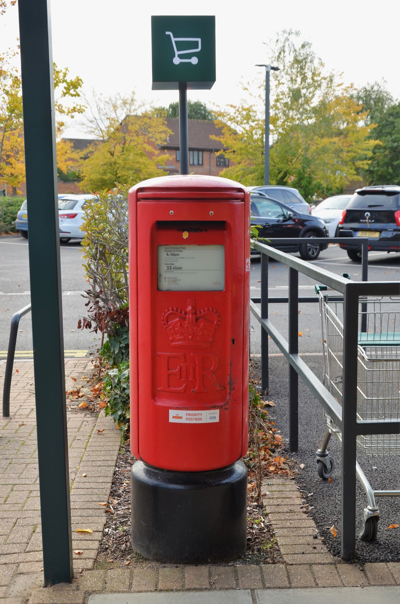 Monteagle Lane, Eversley Cross, Queen Elizabeth II