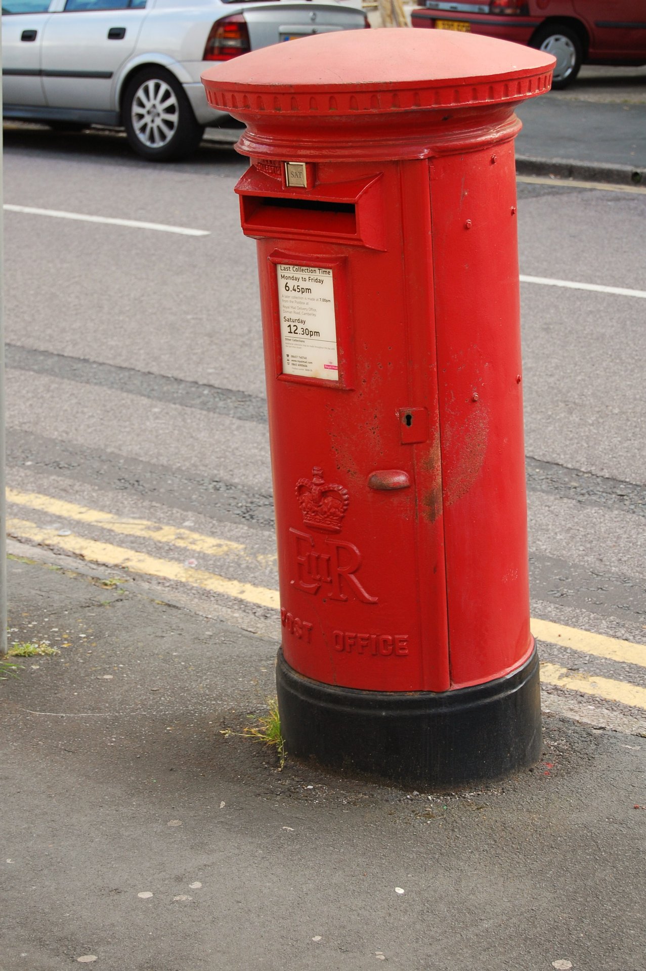 Victoria Avenue, Camberley, Queen Elizabeth II