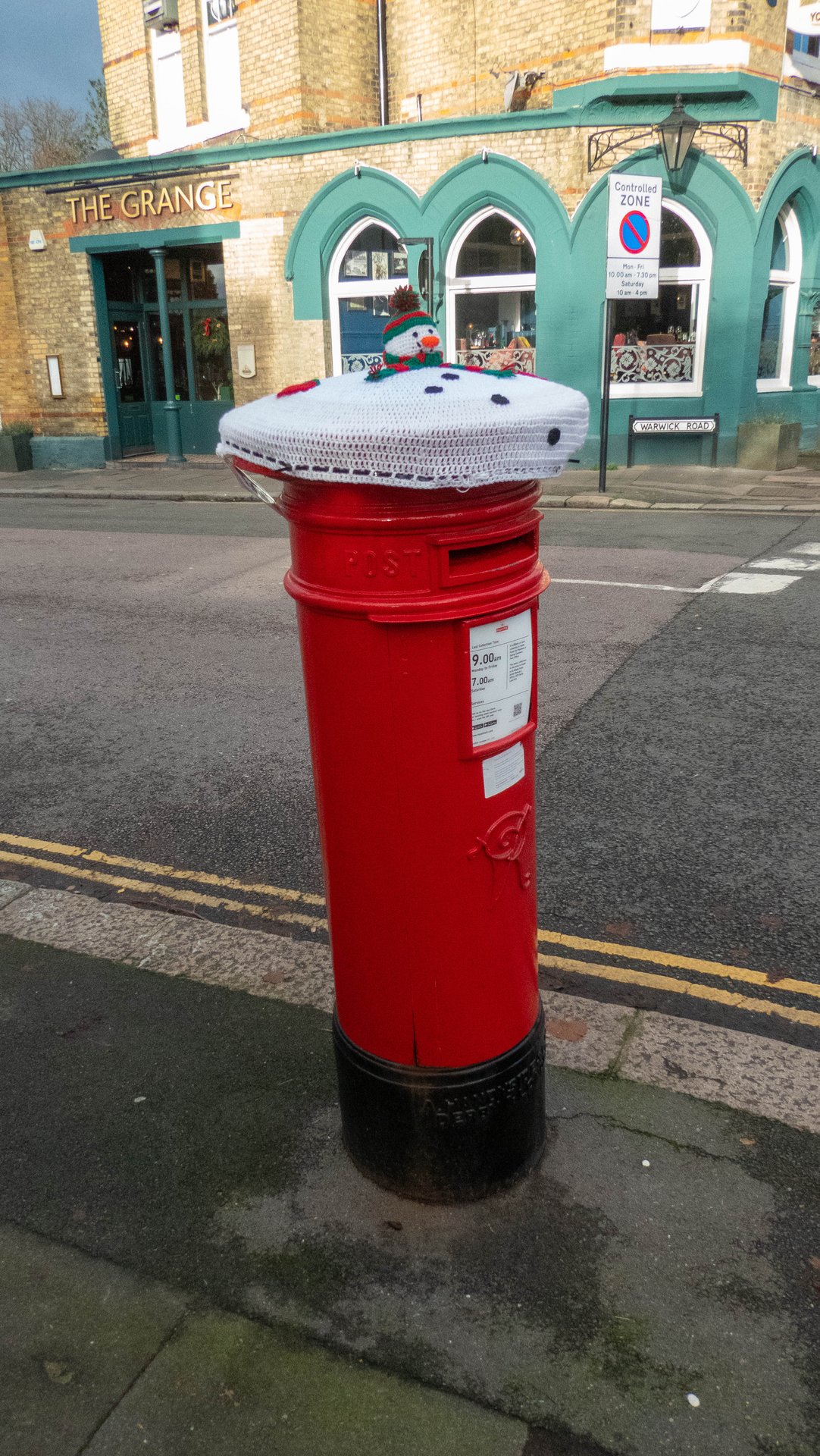 Warwick Road, Greater London photo 3