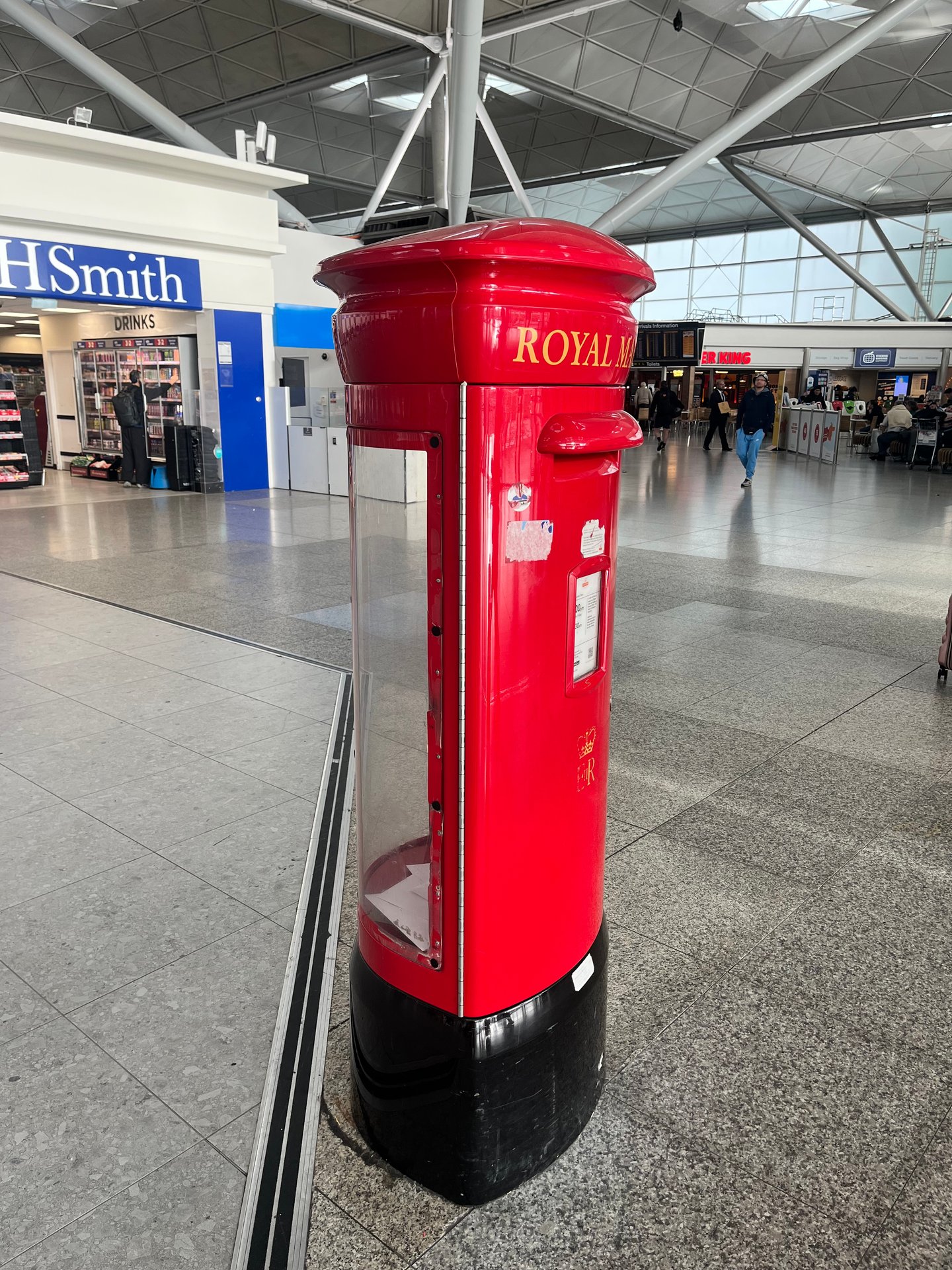 Terminal Road North, Stansted Airport photo 2