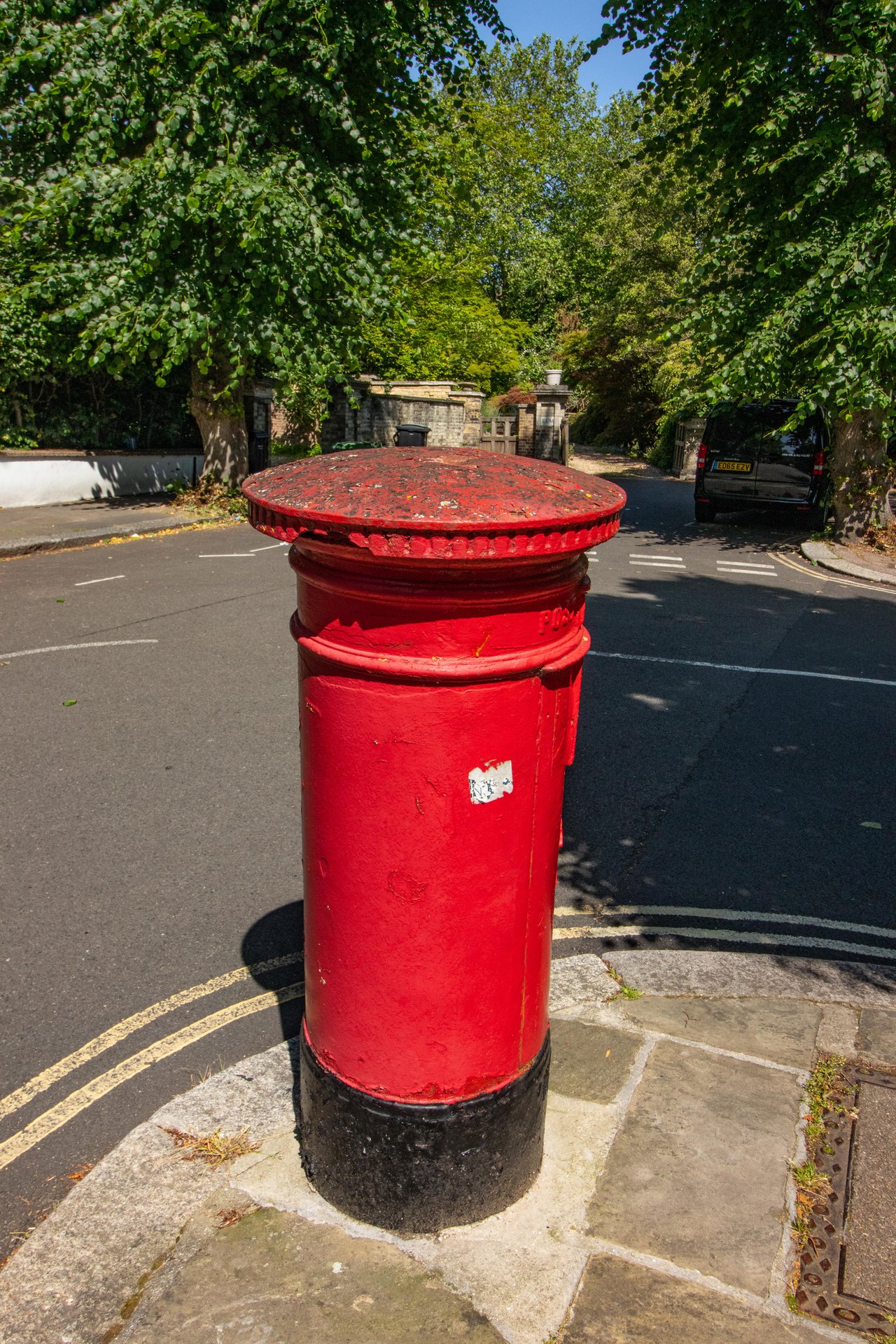 Eldon Grove, Greater London photo 5