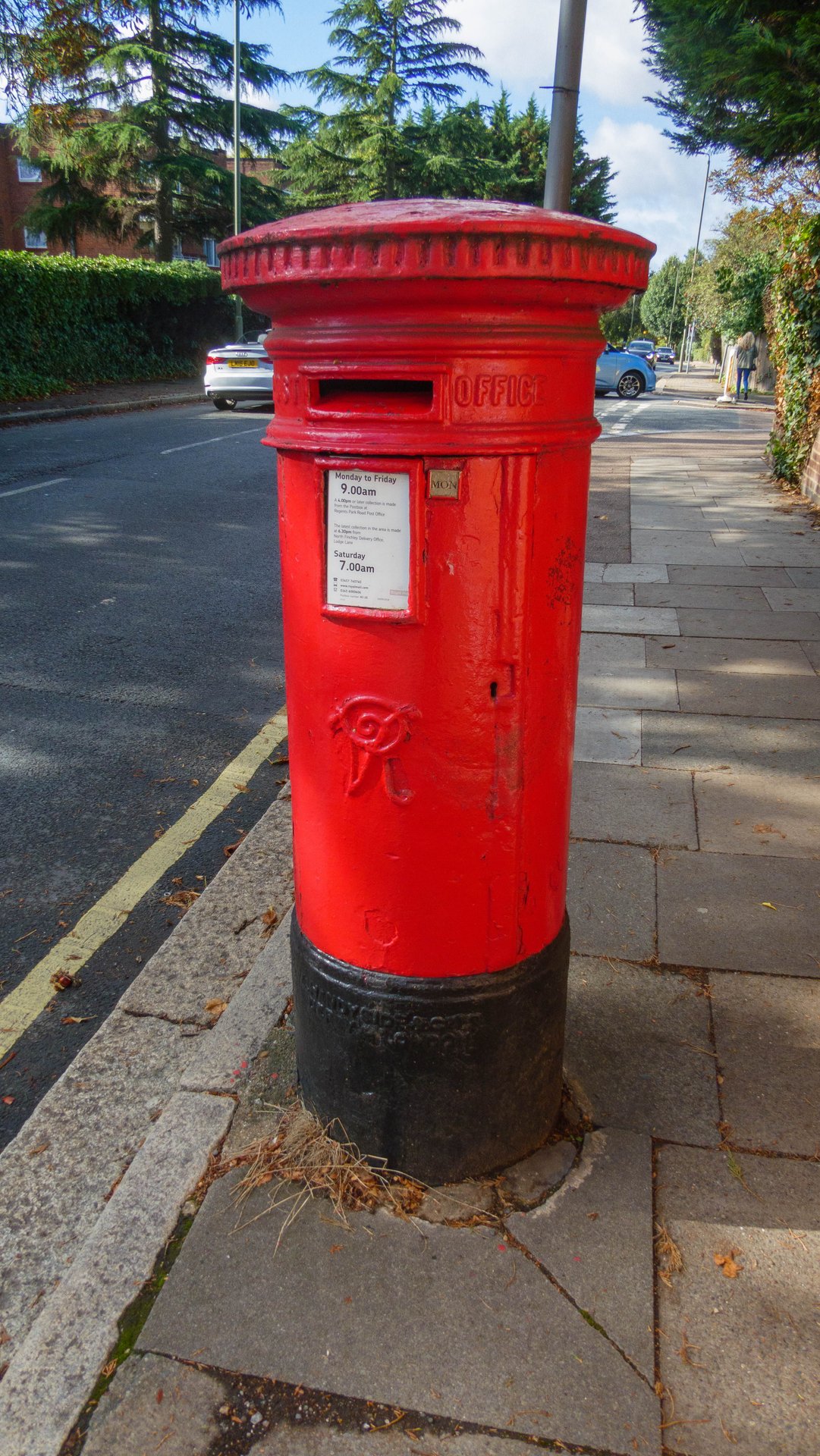 Dollis Avenue, Greater London photo 2