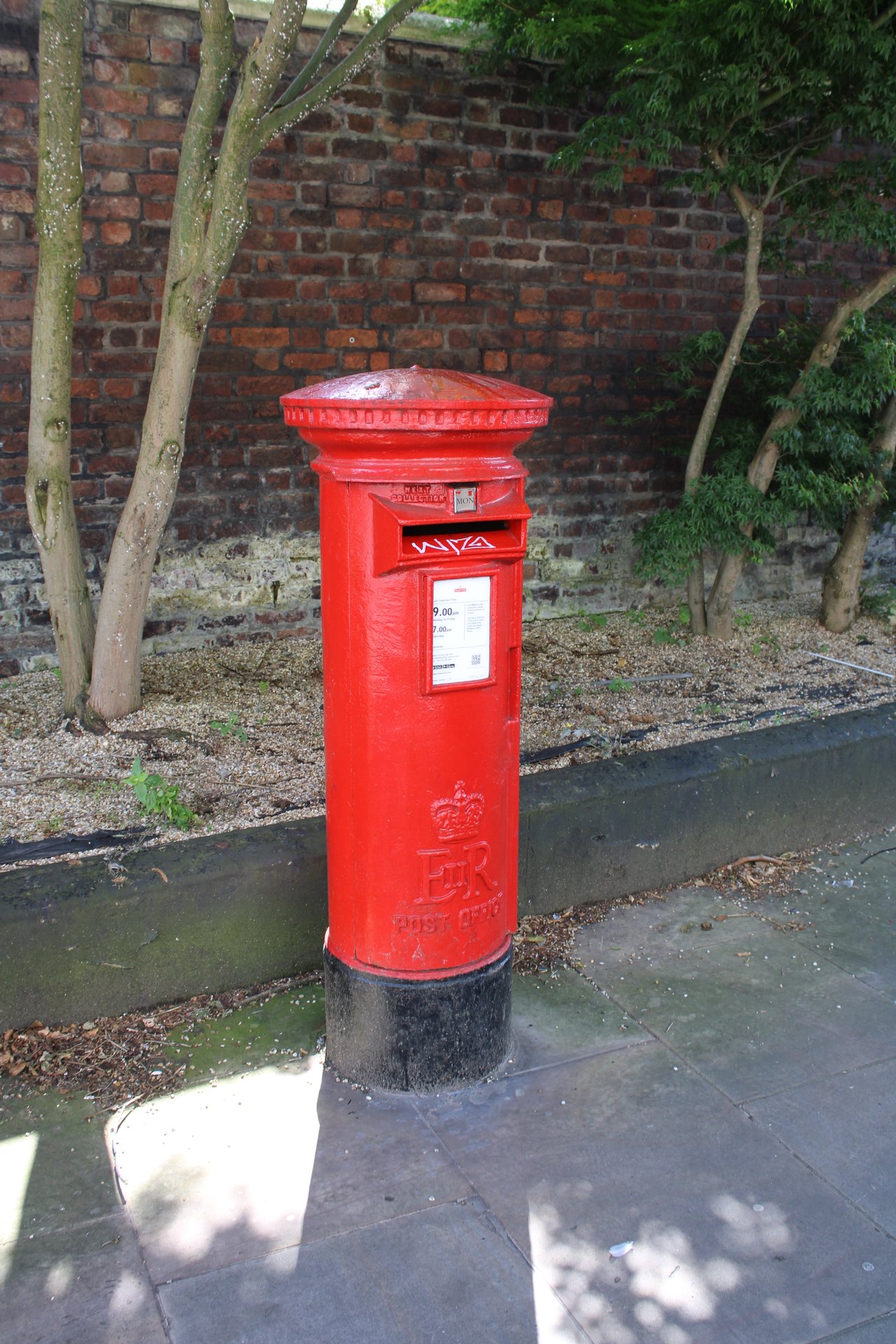 Hope Street, Toxteth, Queen Elizabeth II