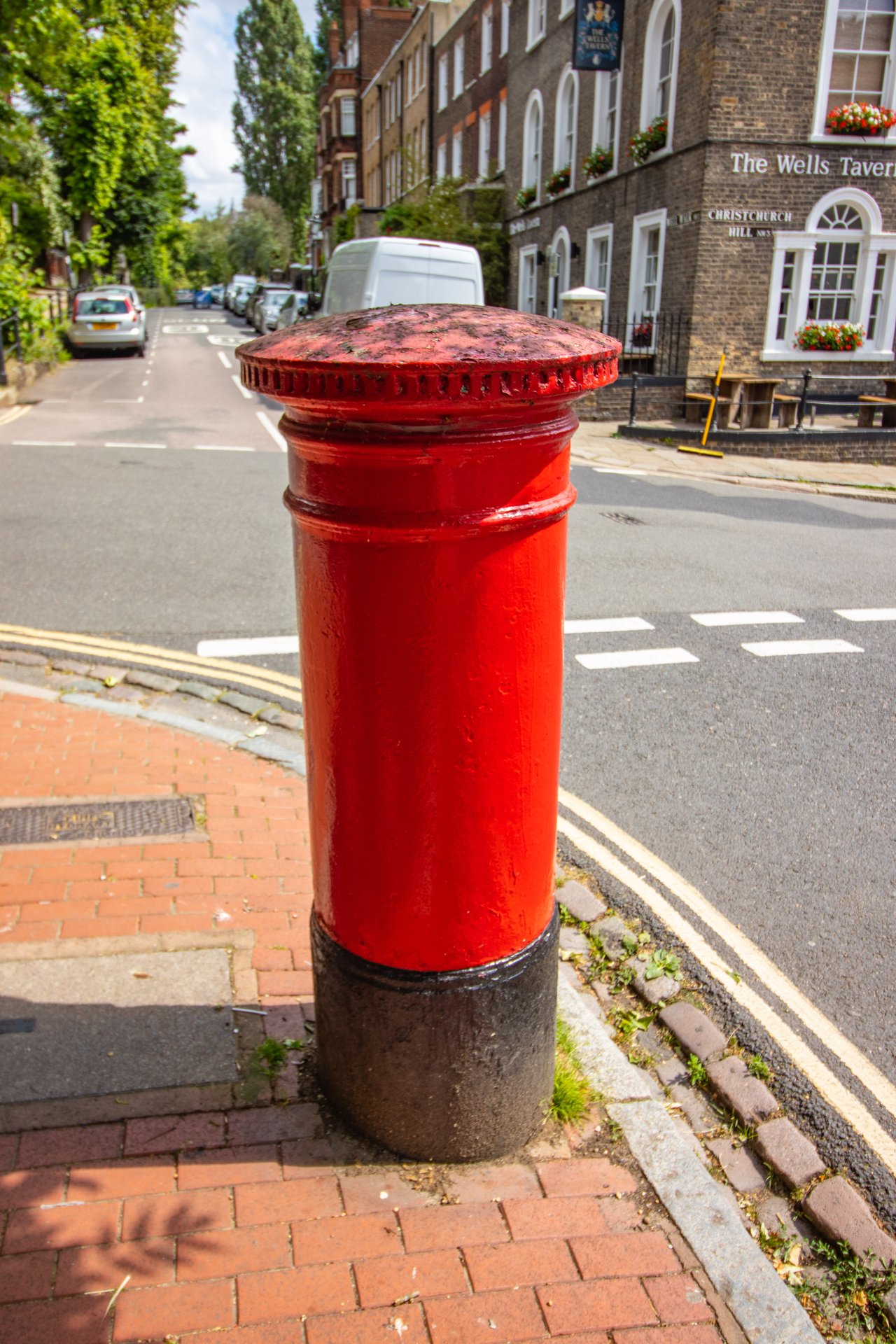 Christchurch Hill, Greater London photo 2