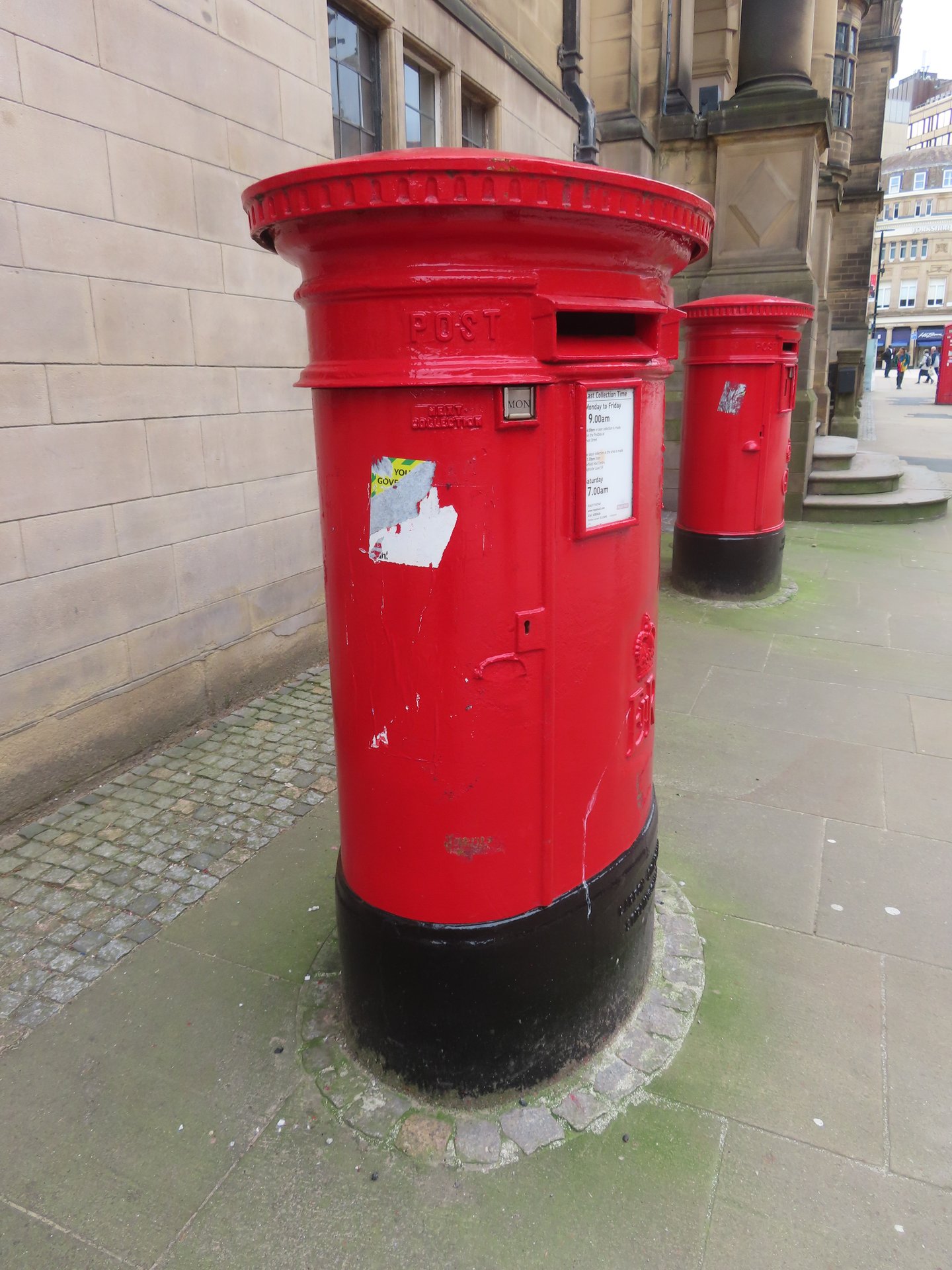 Postbox: Surrey Street, Sheffield, Sheffield, South Yorkshire