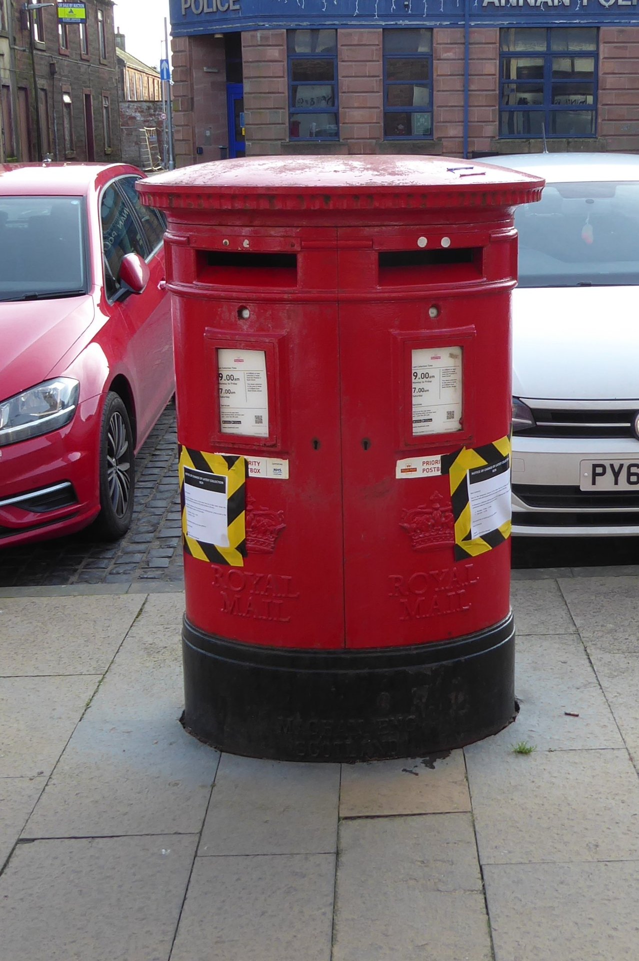 High Street, Annan, Scottish Crown