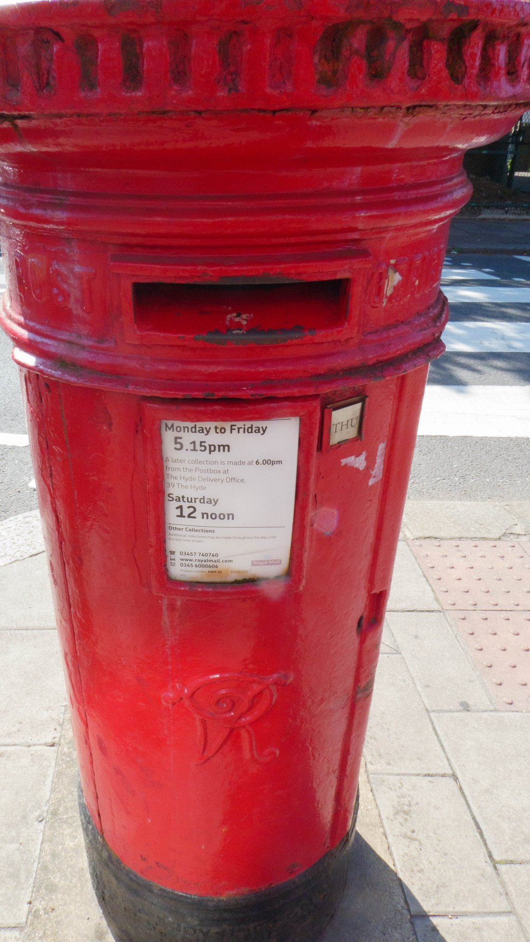 Colindale Avenue, Edgware photo 2