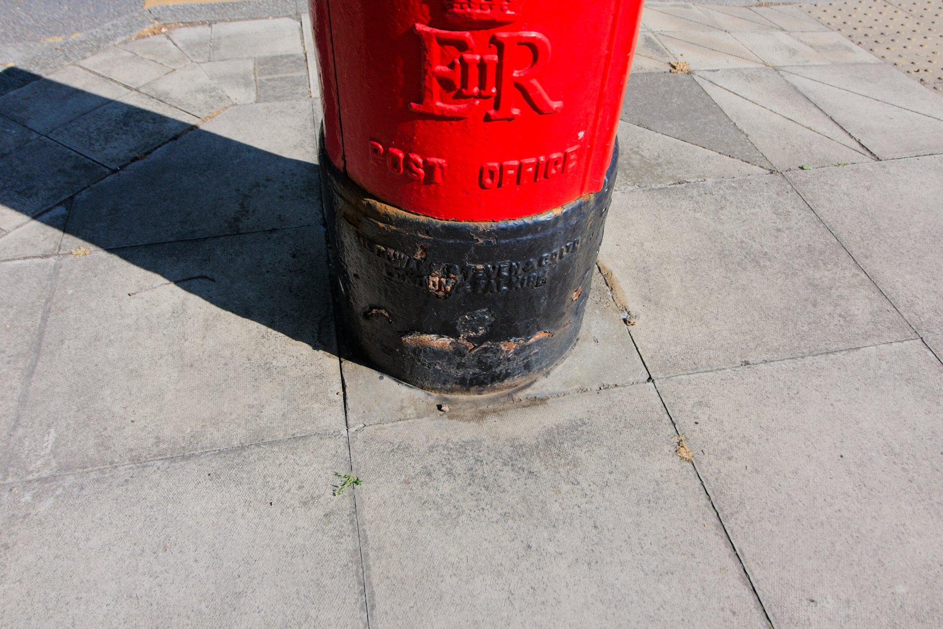 Cadogan Road, Greater London photo 2