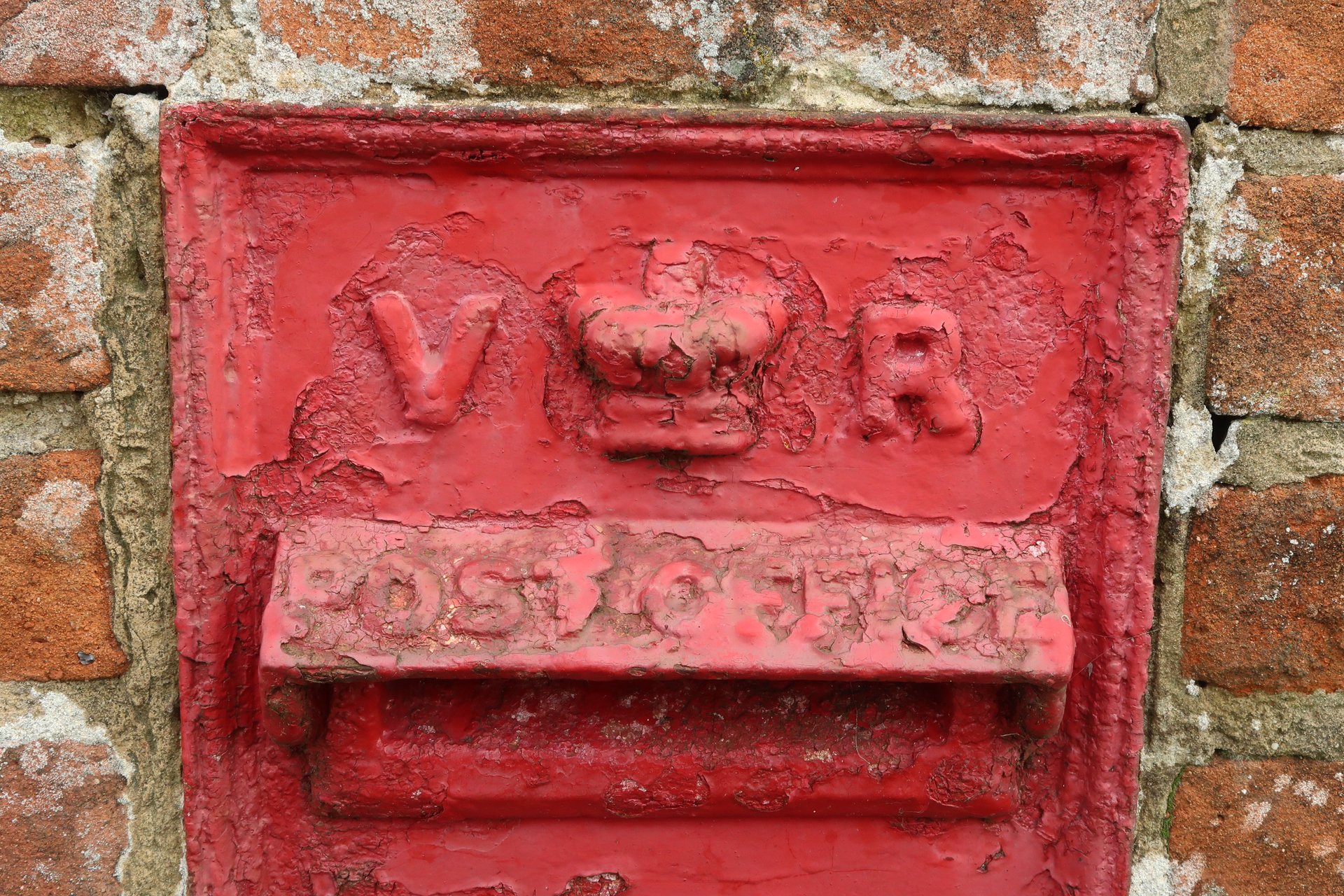 Bramfield Road, Wenhaston with Mells Hamlet, Queen Victoria
