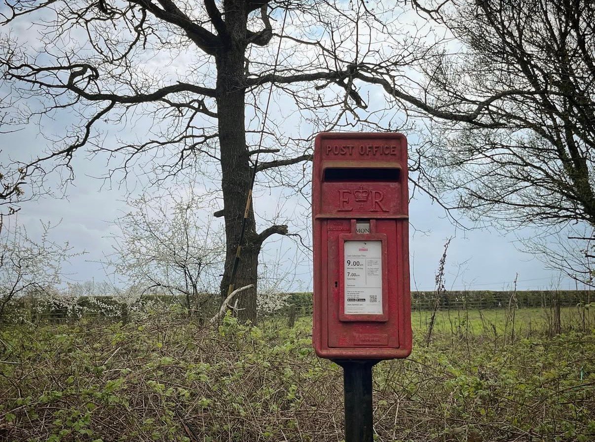Two Dells Lane, Lye Green, Queen Elizabeth II