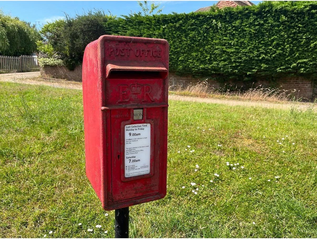 Park Lane, Lane End, Queen Elizabeth II