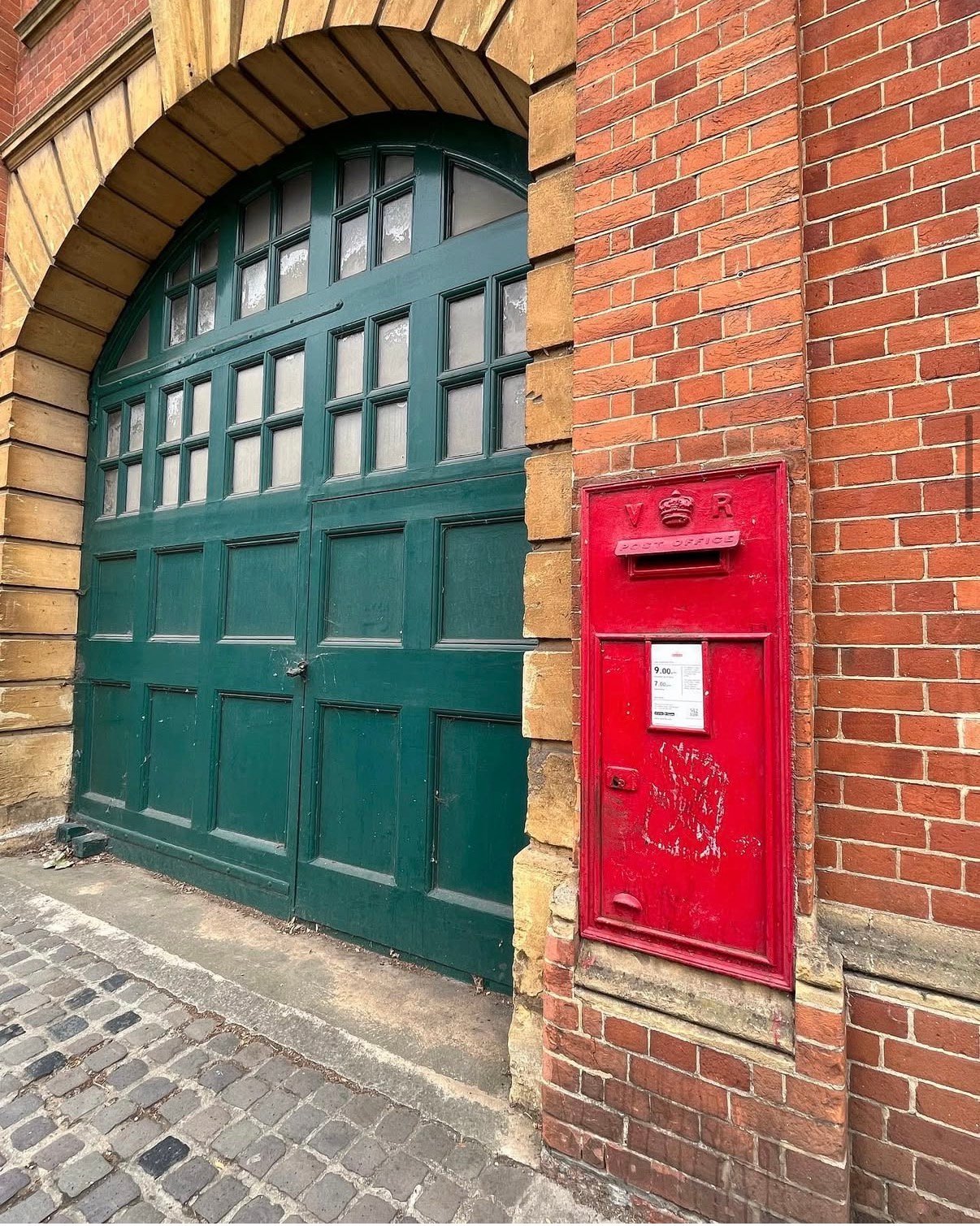 Longwall Street, Oxford, Queen Victoria