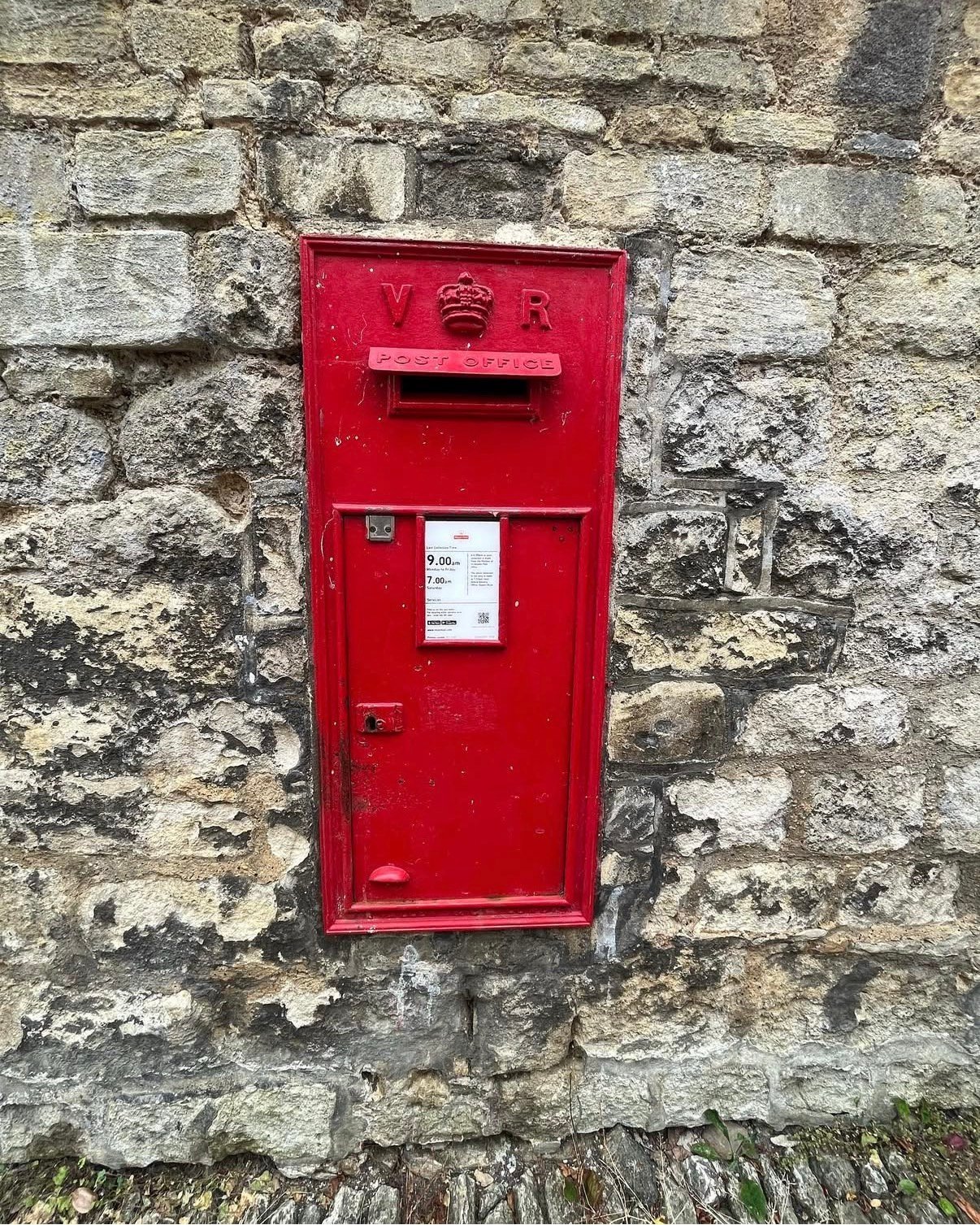 Merton Street, Oxford, Queen Victoria