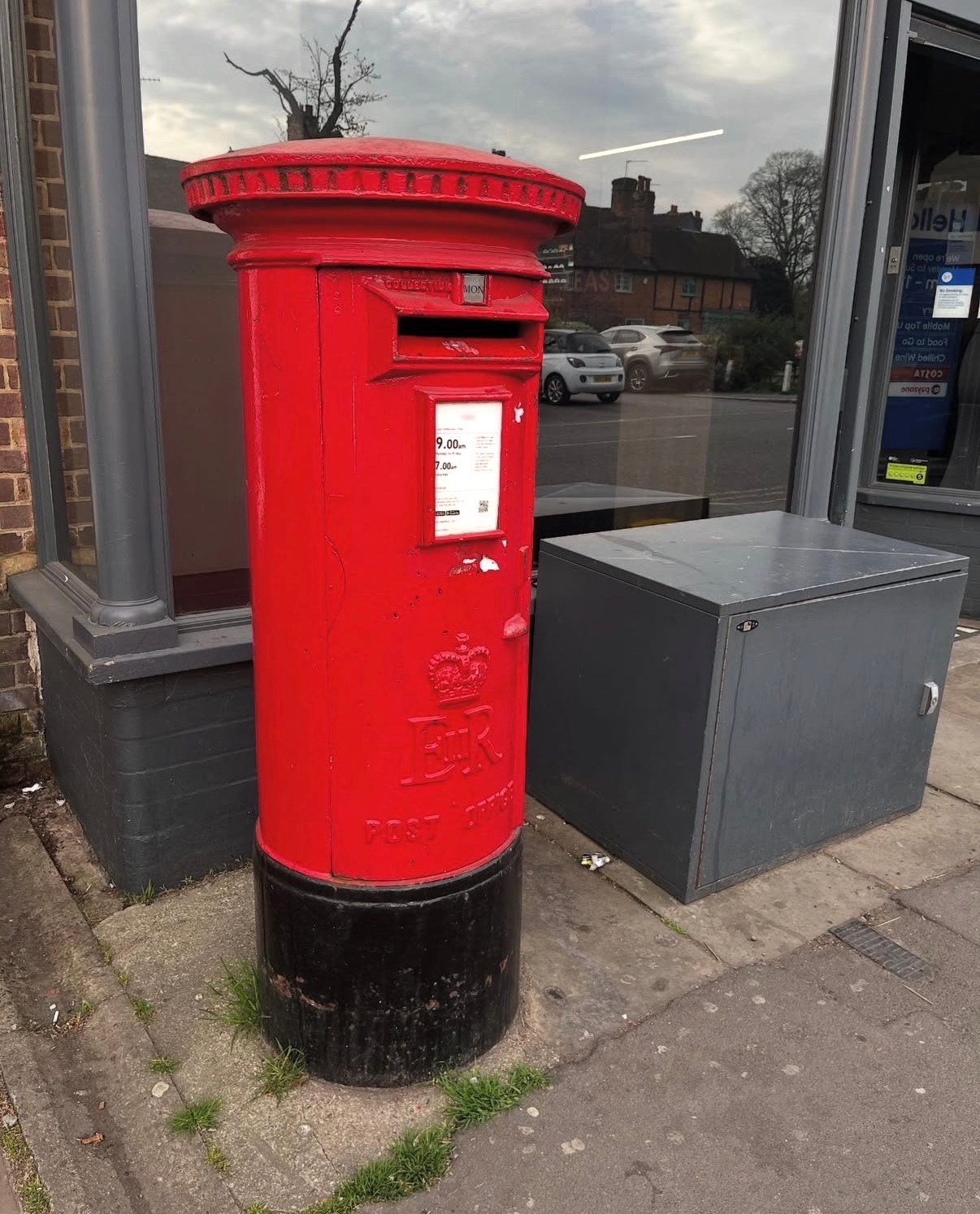 Aylesbury End, Beaconsfield, Queen Elizabeth II