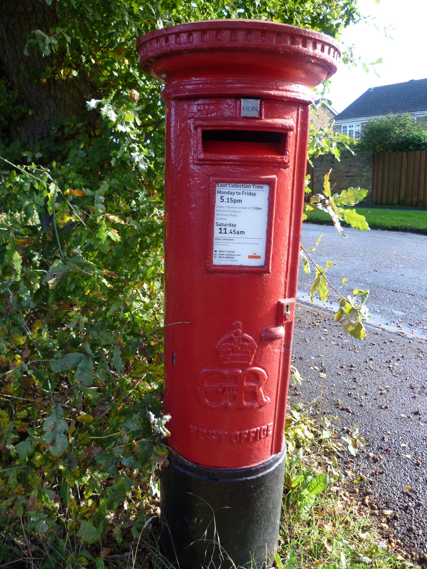 Mayfield Road, Weybridge photo 2