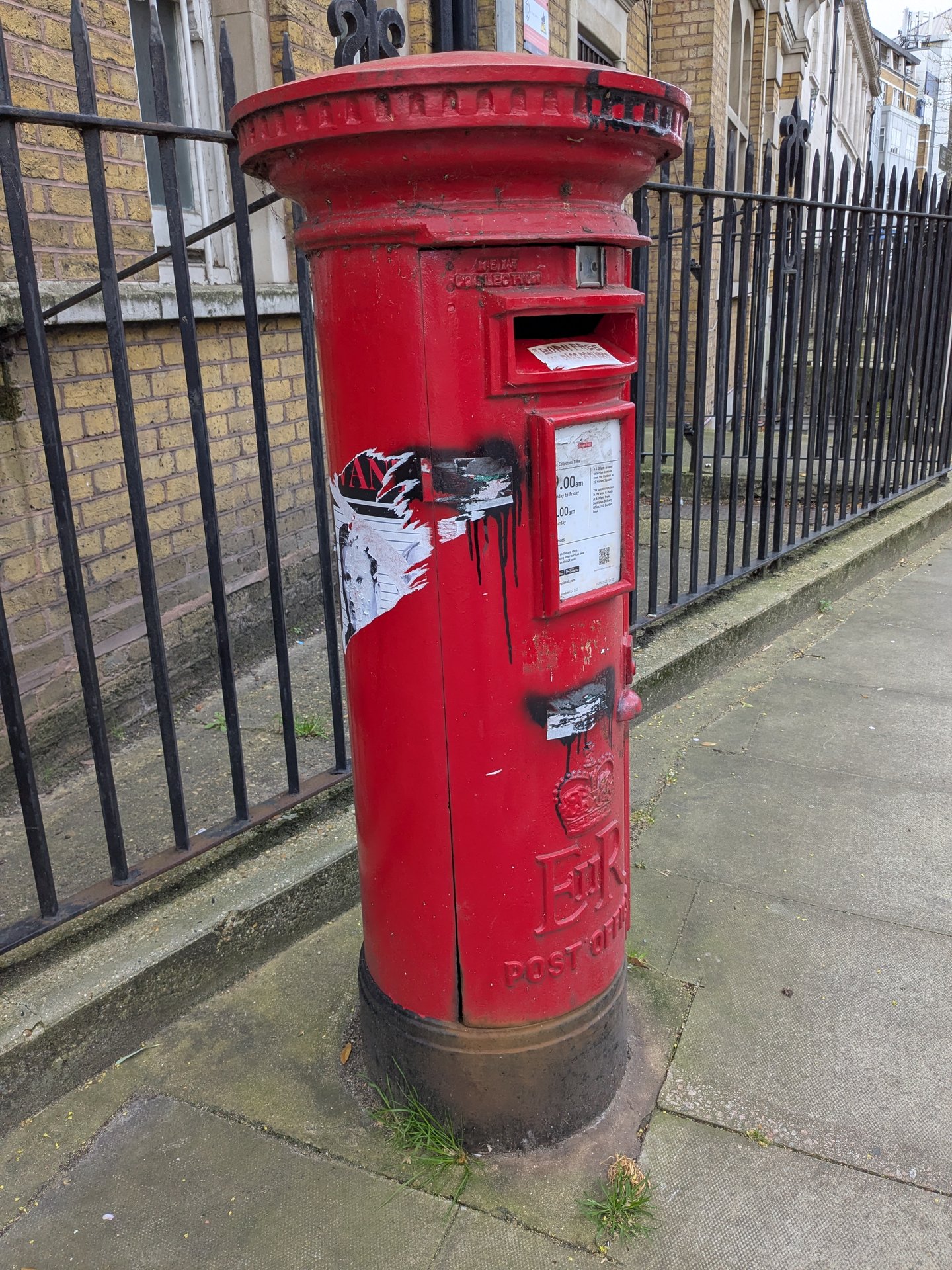 Poplar High Street, Greater London photo 4