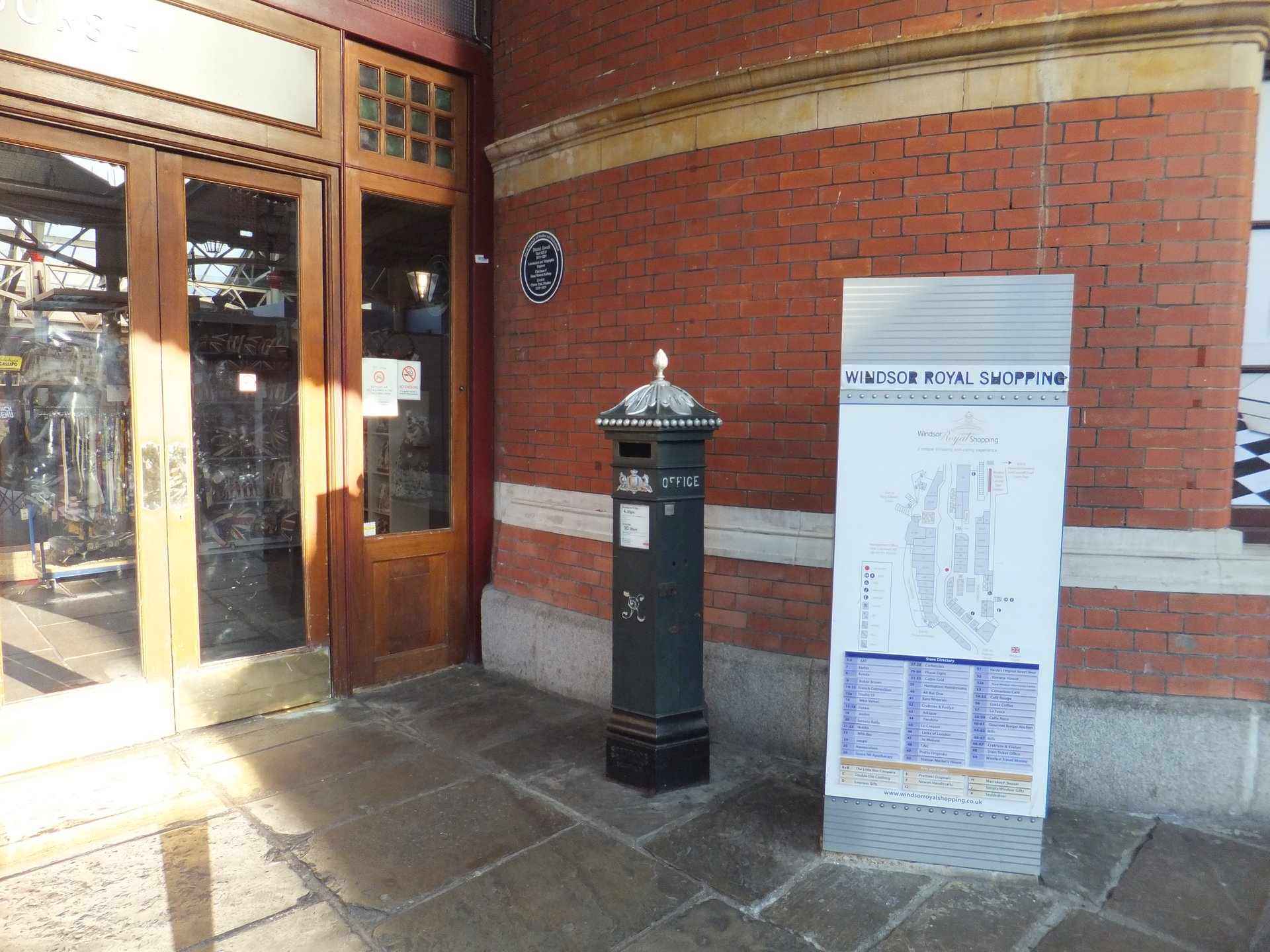 Windsor & Eton Central Railway Station, Windsor photo 2