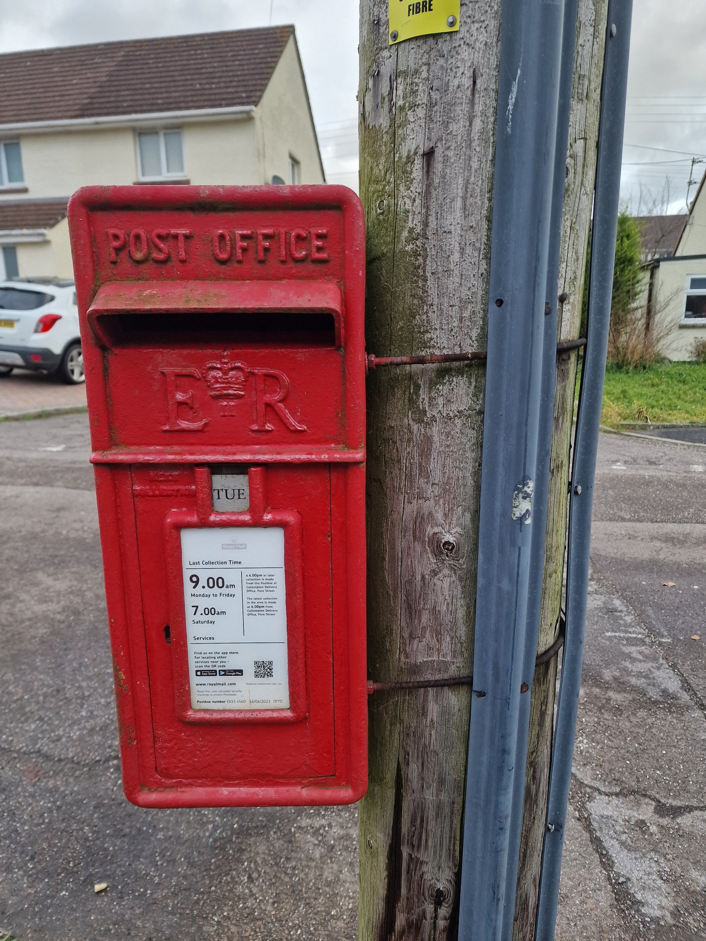 Shortlands Road, Cullompton, Queen Elizabeth II
