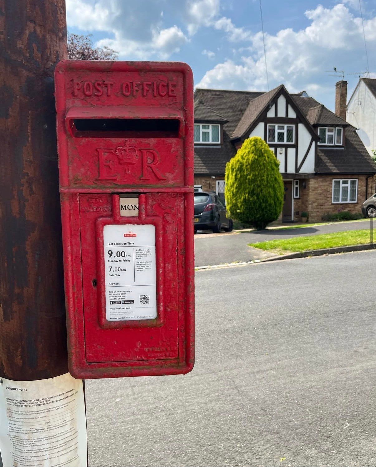 Pheasants Way, Rickmansworth, Queen Elizabeth II