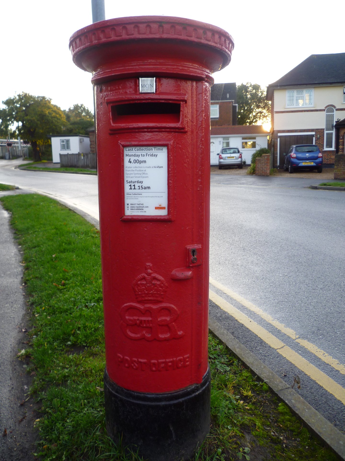 Overdale, Lower Ashtead photo 2