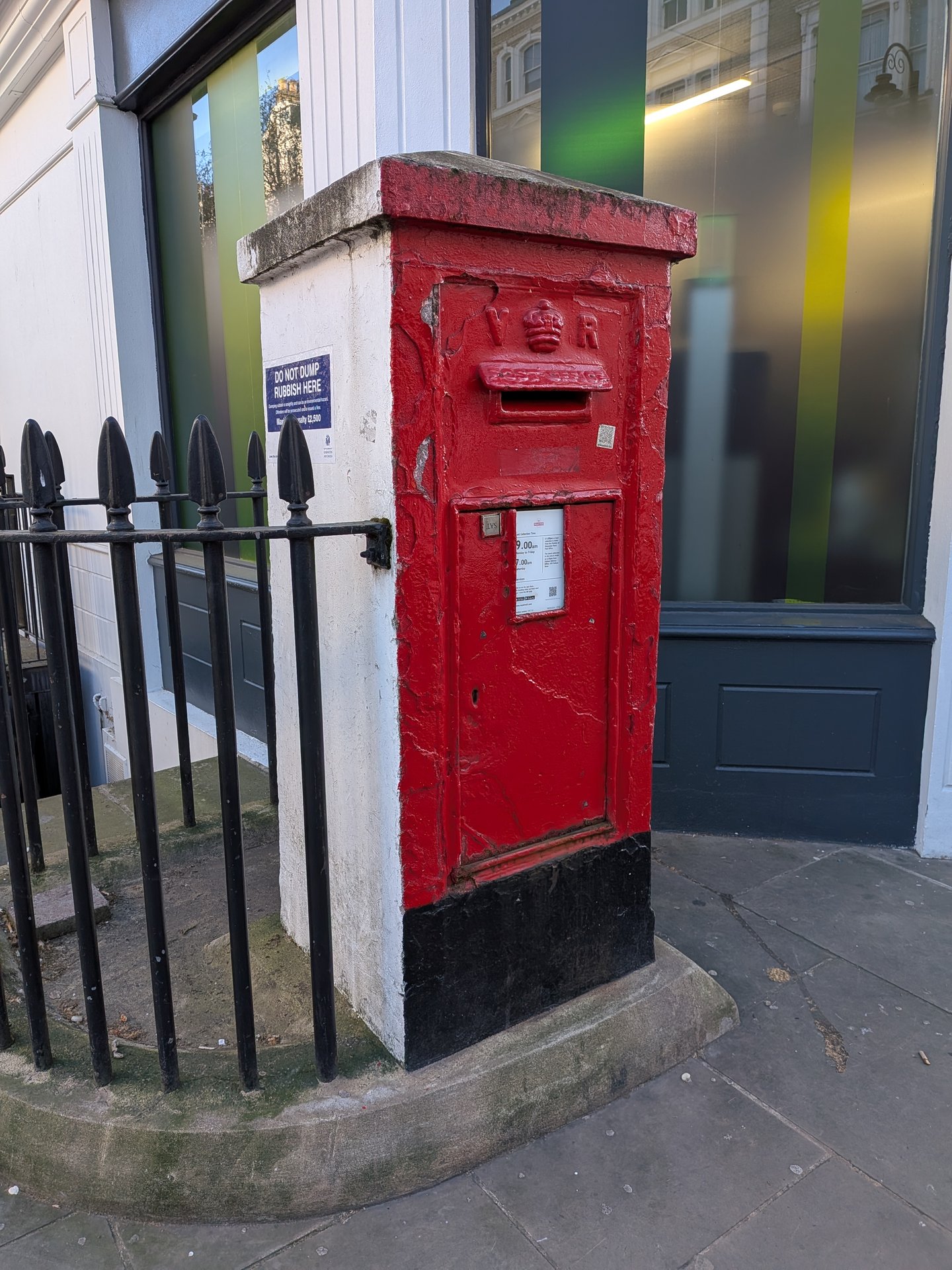 Cranley Place, Greater London photo 2
