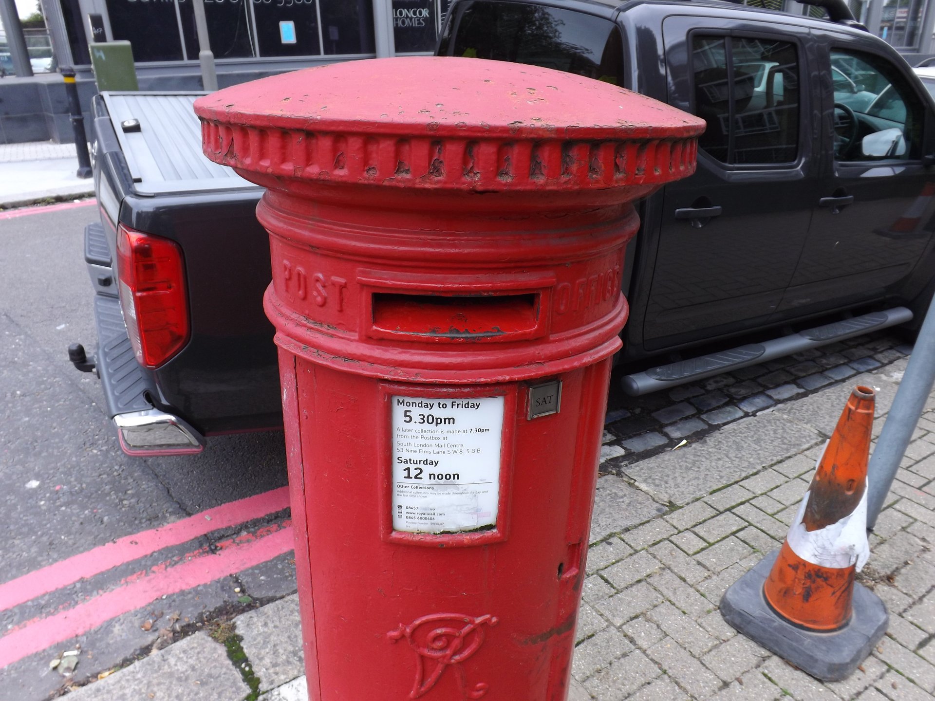 Woodlands Way, Tooting photo 3