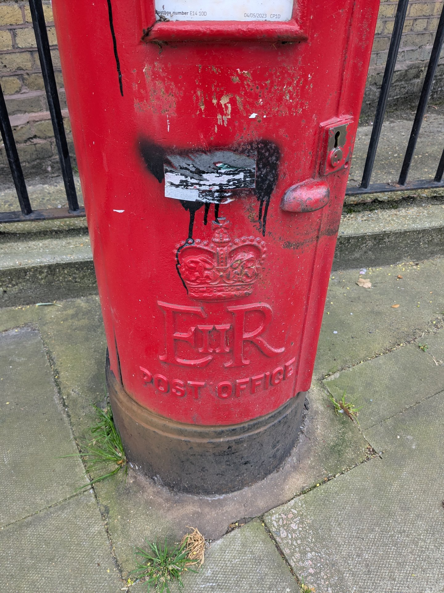 Poplar High Street, Greater London photo 2