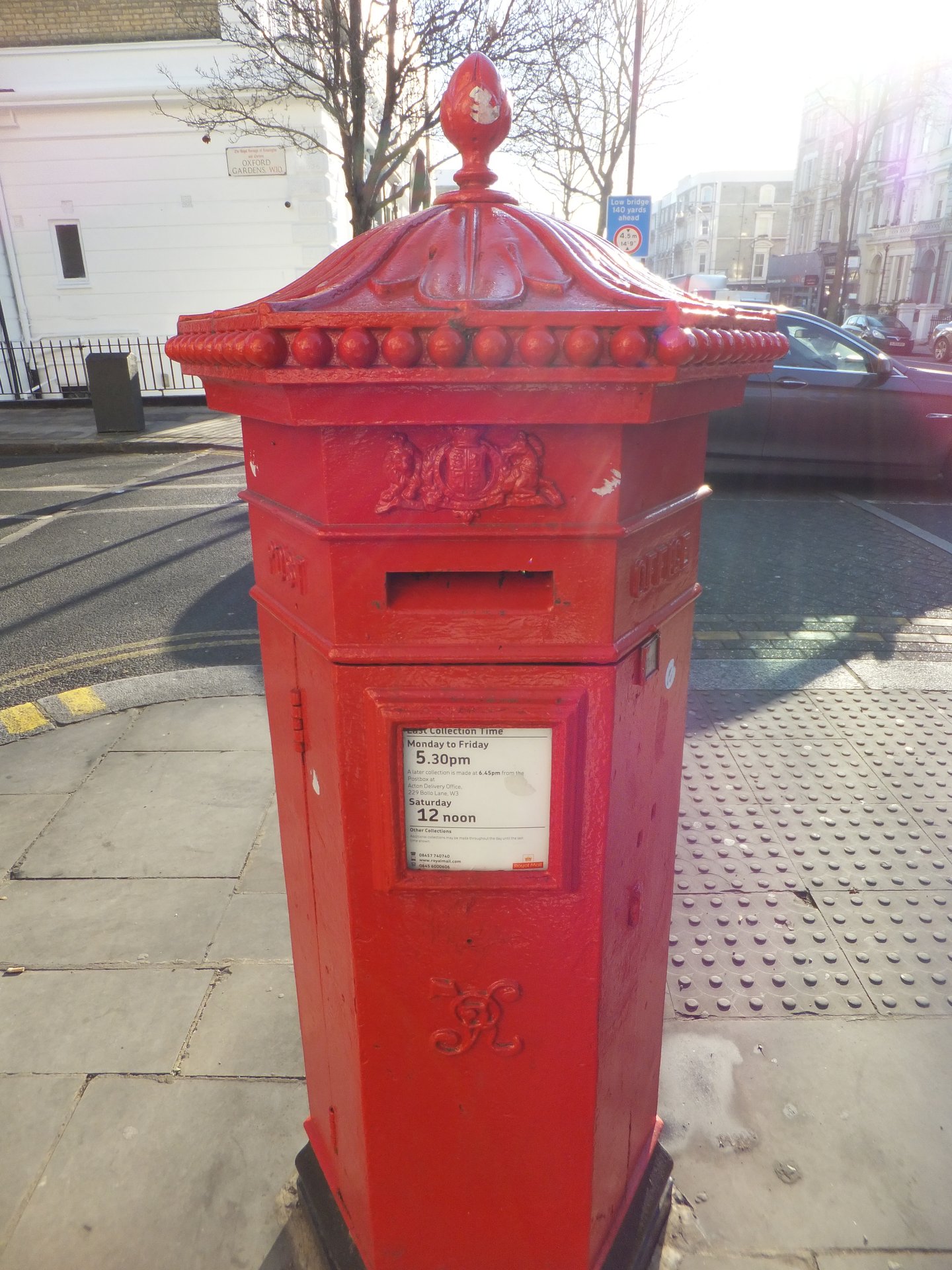 Oxford Gardens, Greater London photo 7