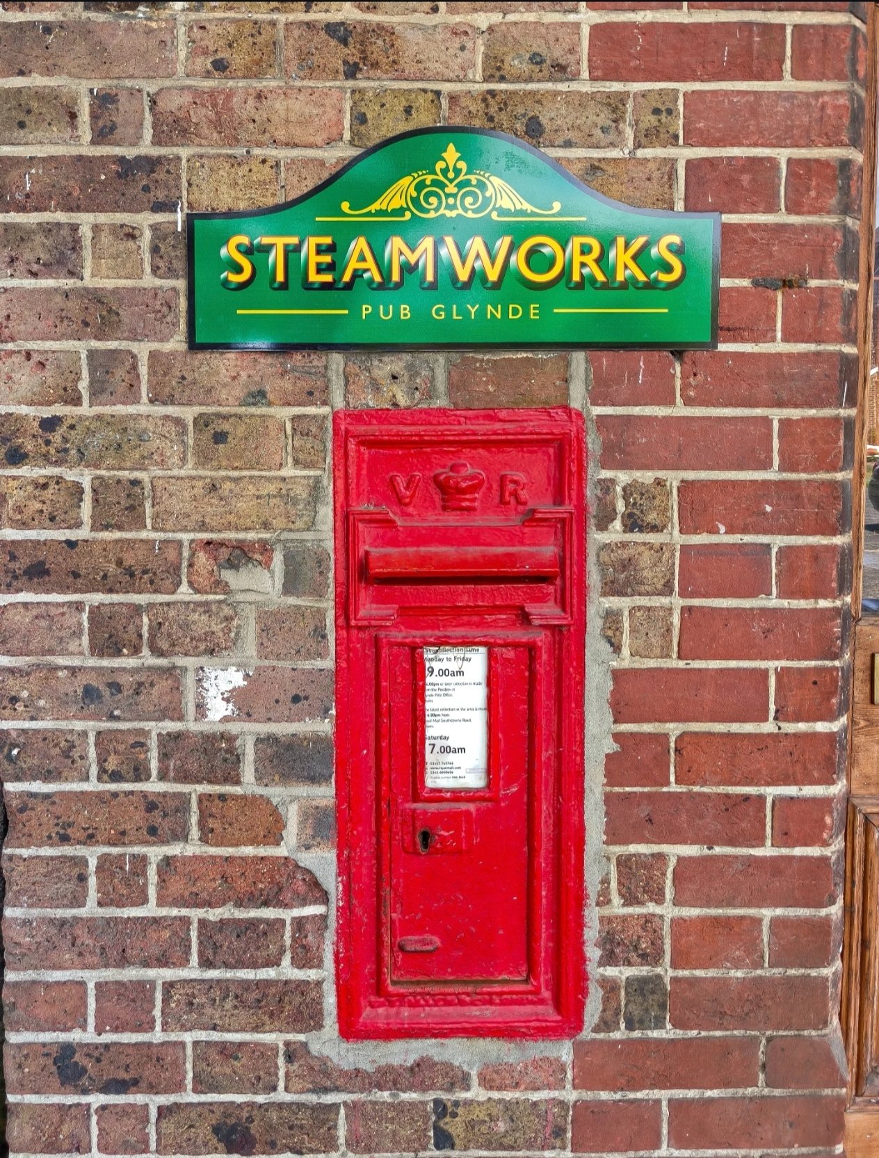 Station Road, Glynde, Queen Victoria