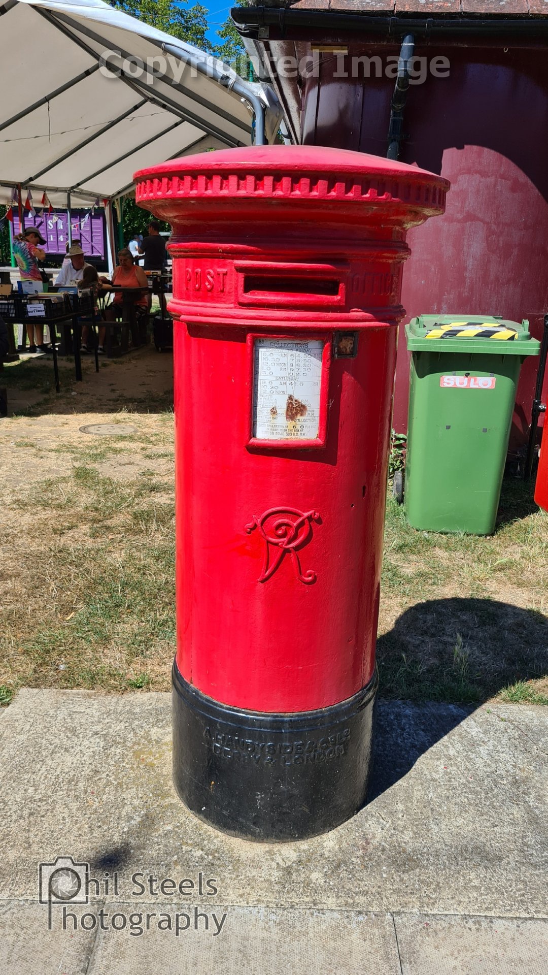 Chapel Road, Carlton Colville, Queen Victoria