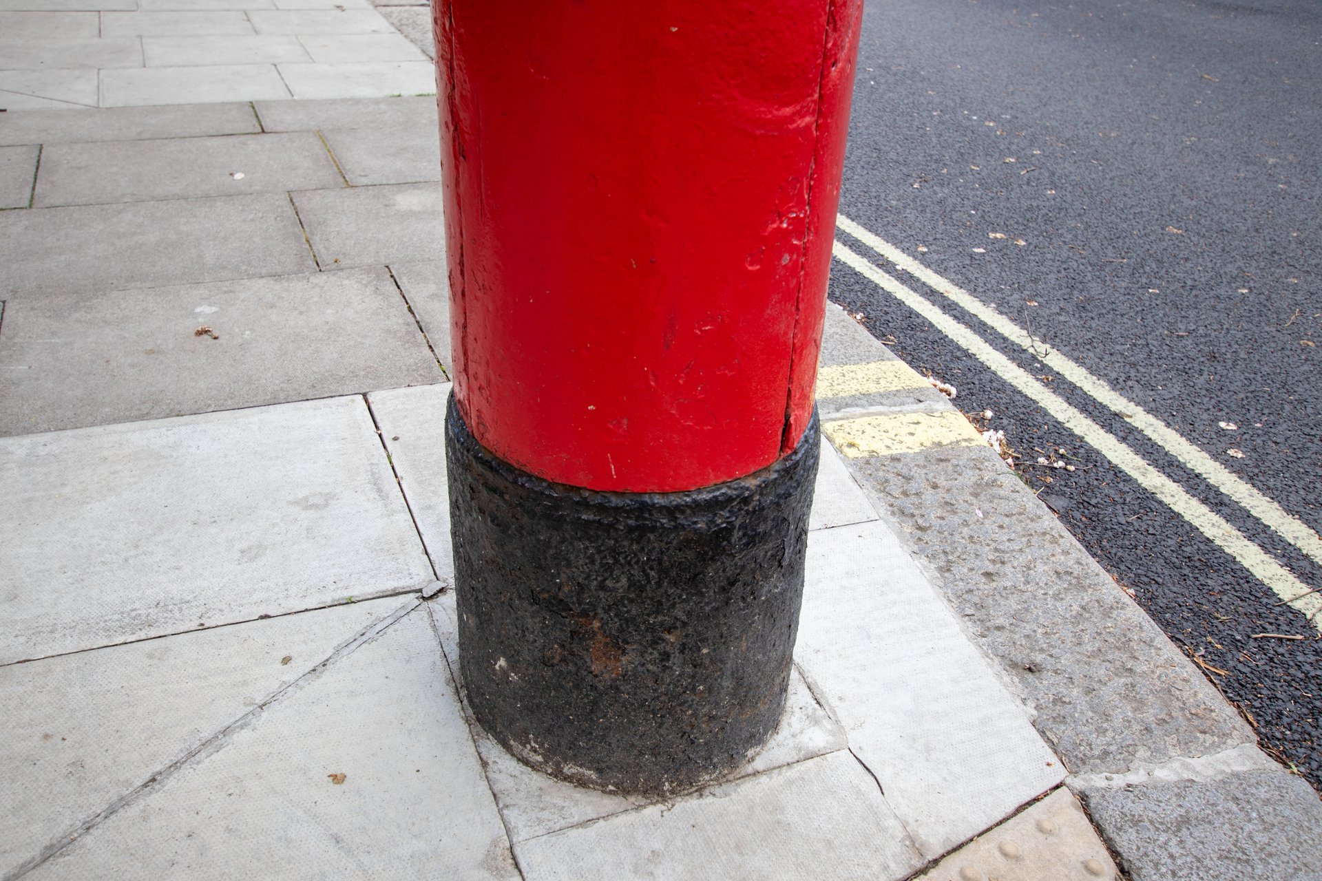 Lawn Road, Greater London photo 3