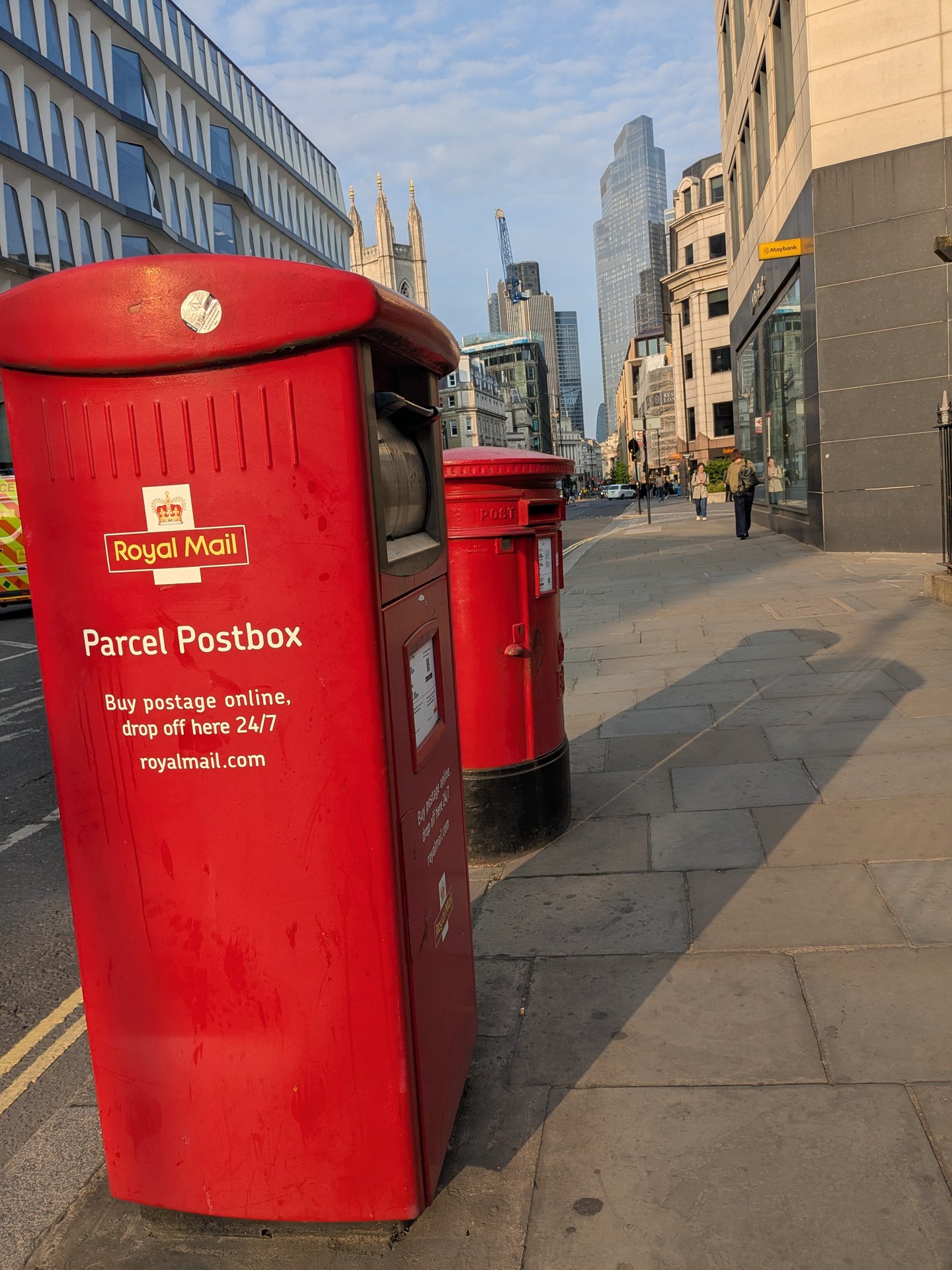 Queen Victoria Street photo 3