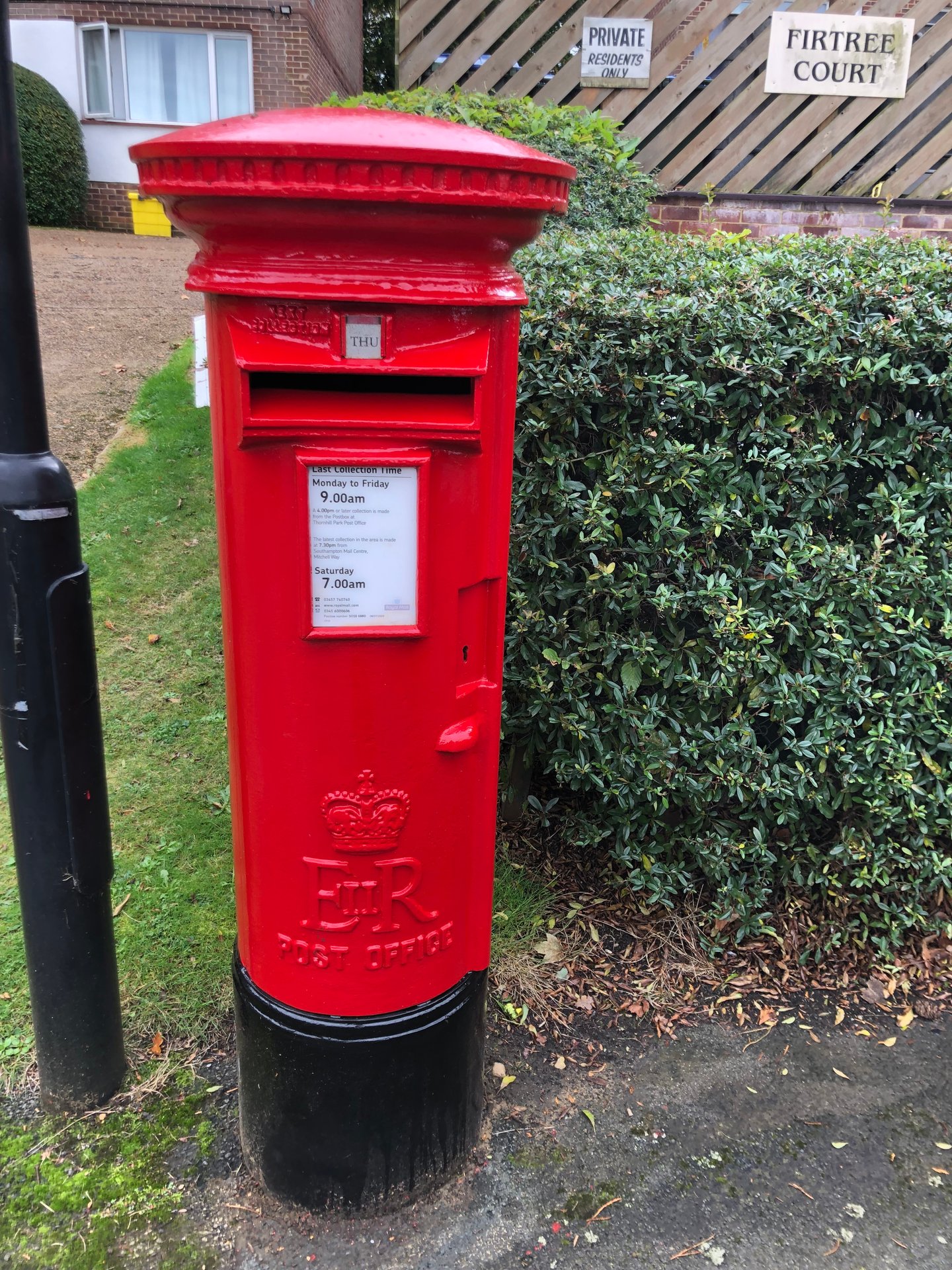 Edelvale Road, Harefield (Firtree Court ), Queen Elizabeth II